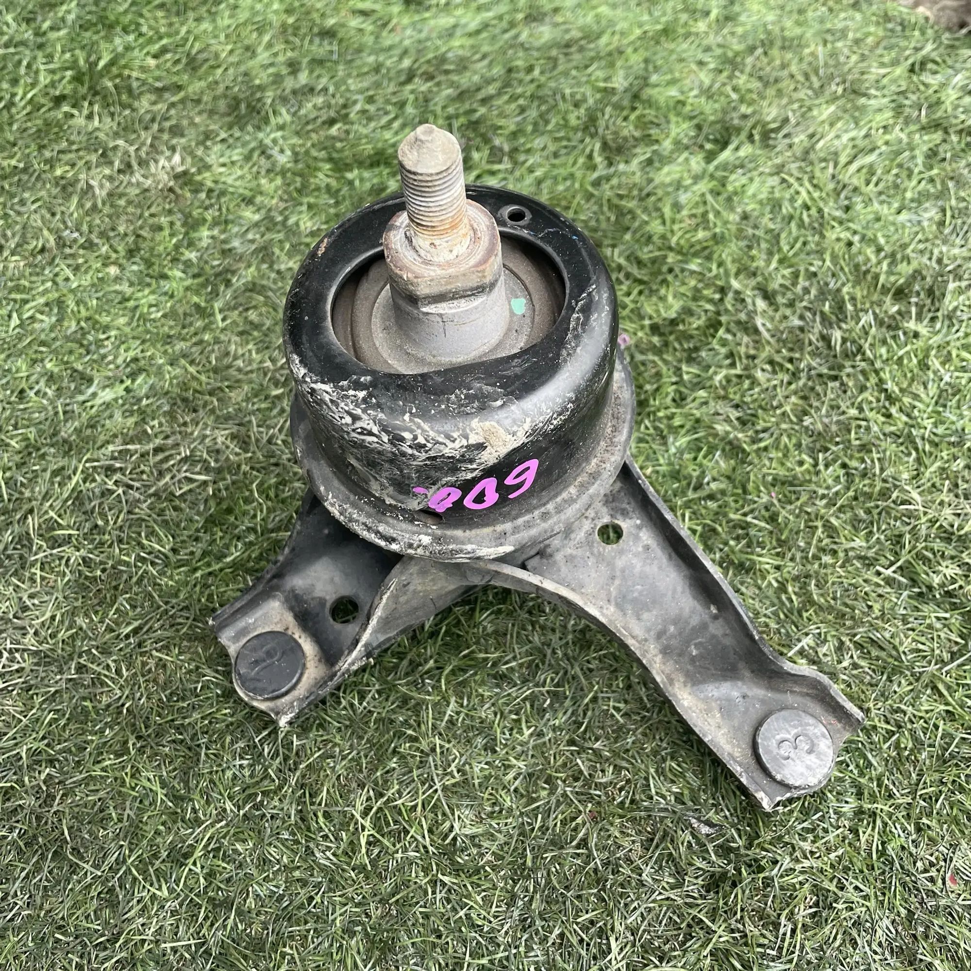https://ycs.partsauto.market/partsauto-images/thmbs/userImages/772e461030aea93f4dbb6447c0f924d3/part/33d6c852-d207-44b5-be5d-89d014f22a8d_1779193027493.jpg