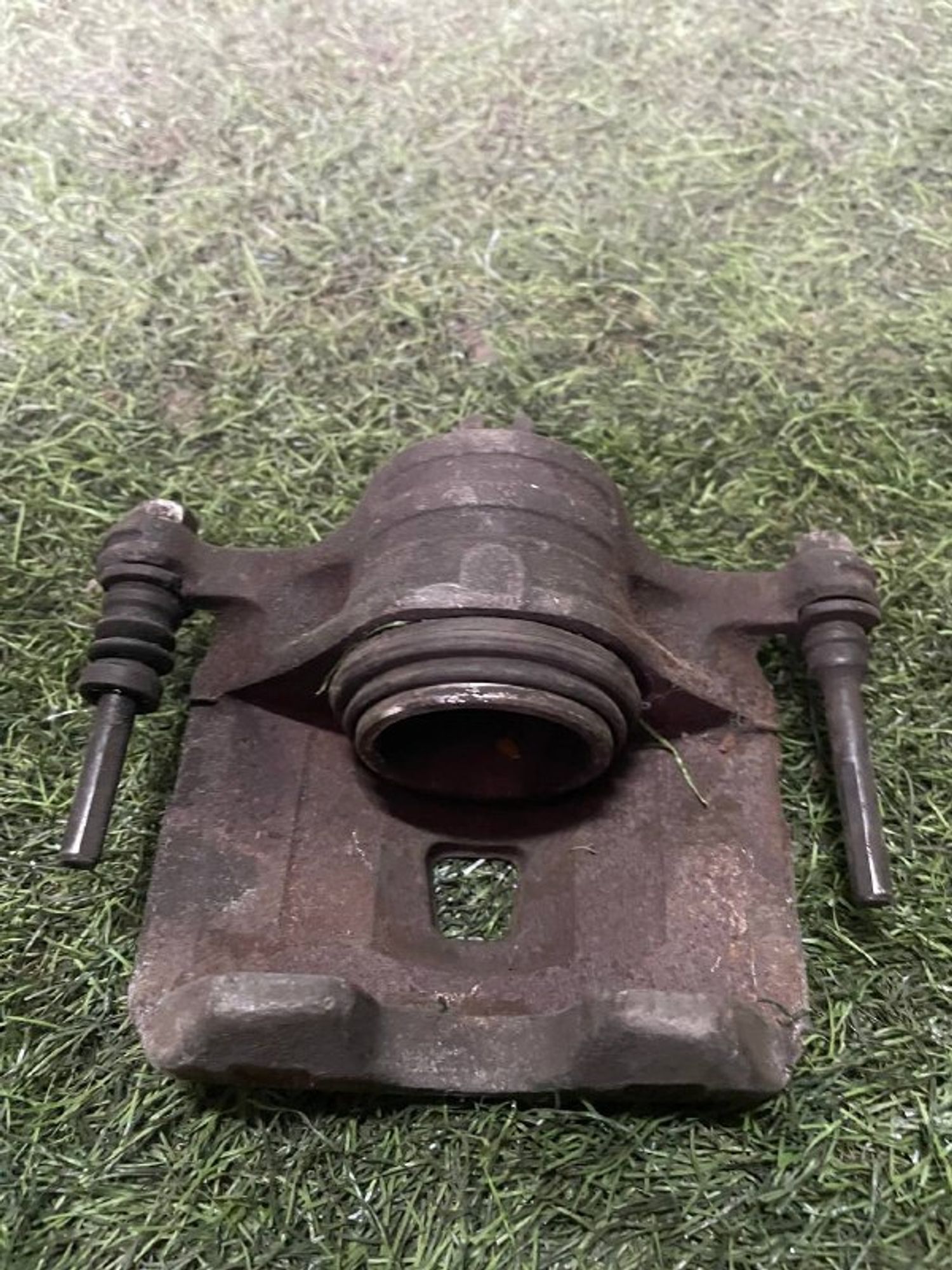 444 Суппорт тормозной передний левый NISSAN SUNNY B15, 3000 рублей, Невинномысск