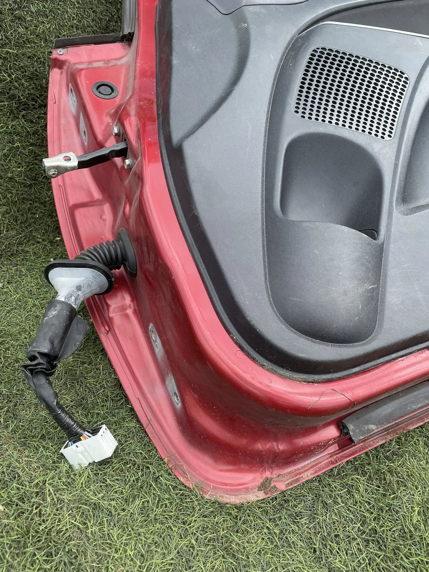 4287 Дверь передняя правая Mitsubishi Colt Z23W 4A91 2010, 12500 рублей, Невинномысск