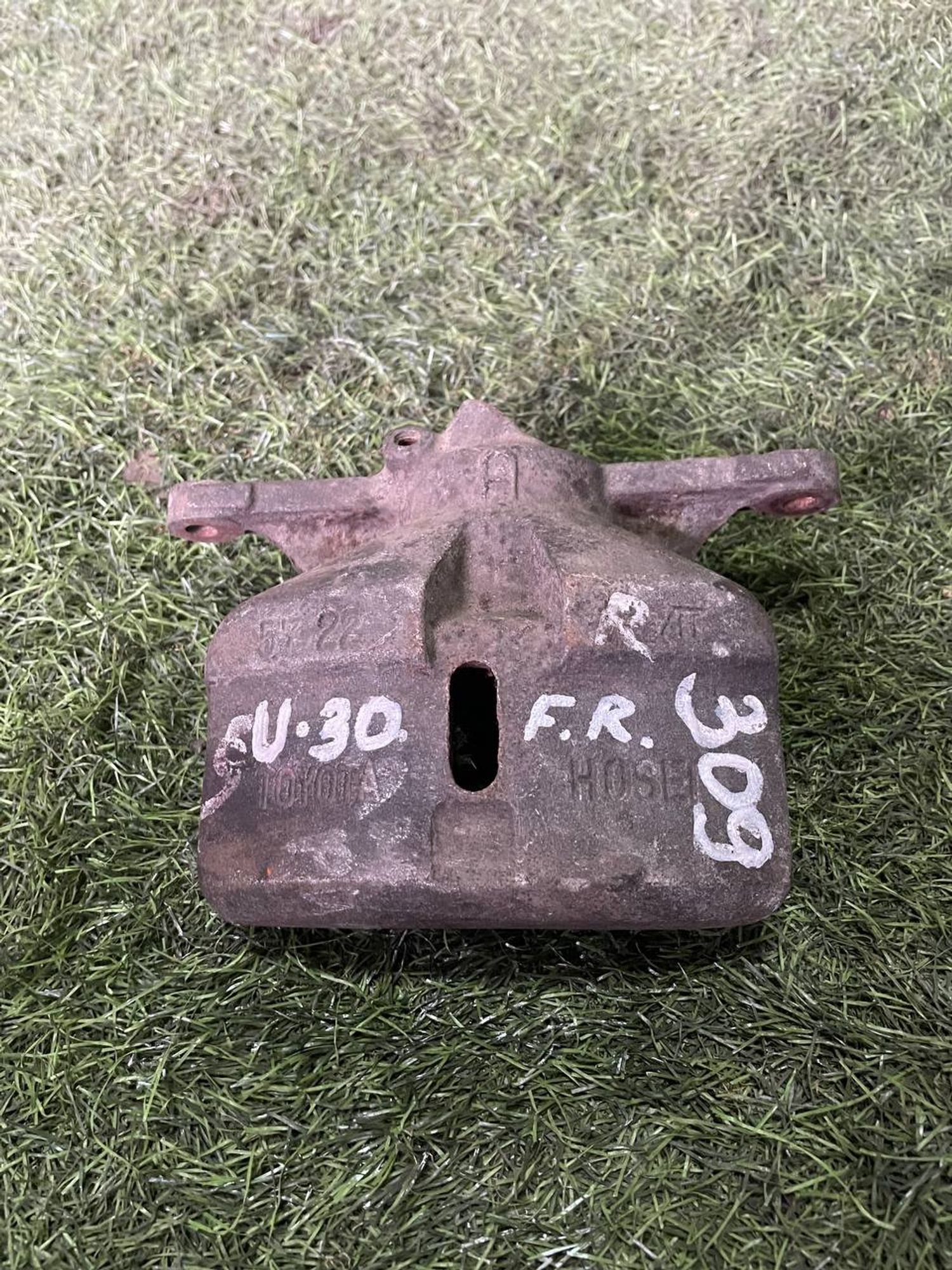 309 Суппорт тормозной передний правый TOYOTA VISTA SV30, 3000 рублей, Невинномысск