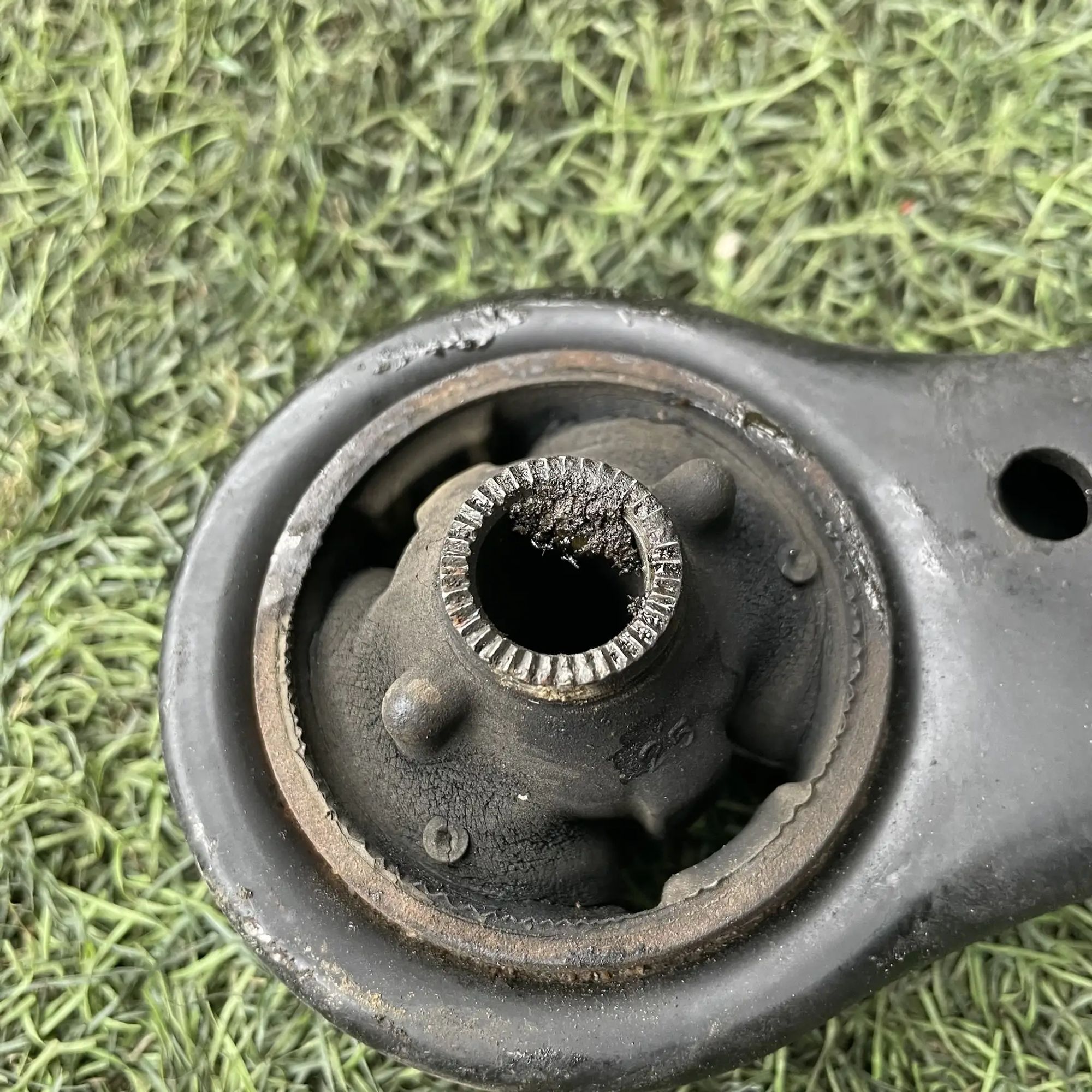 https://ycs.partsauto.market/partsauto-images/thmbs/userImages/772e461030aea93f4dbb6447c0f924d3/part/34b6b443-1ed2-4639-9329-4fcc2bc0cdd6_1779198322468.jpg