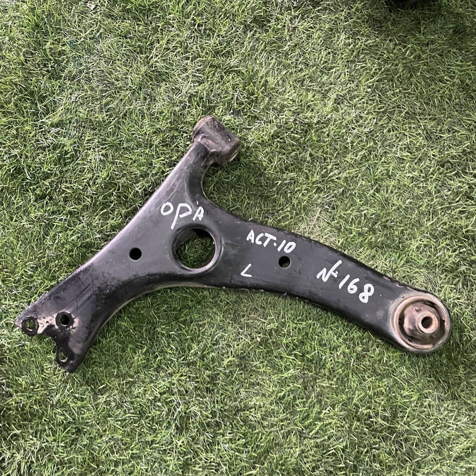 168 Рычаг передний левый нижний TOYOTA OPA ACT10, 1 рублей, Невинномысск