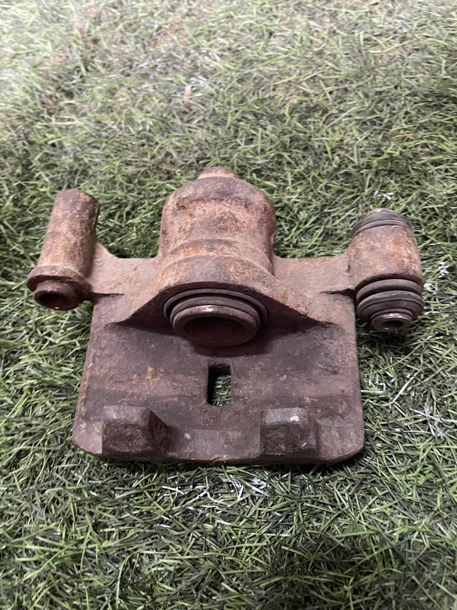 395 Суппорт тормозной передний левый TOYOTA CARINA AT175, 3000 рублей, Невинномысск