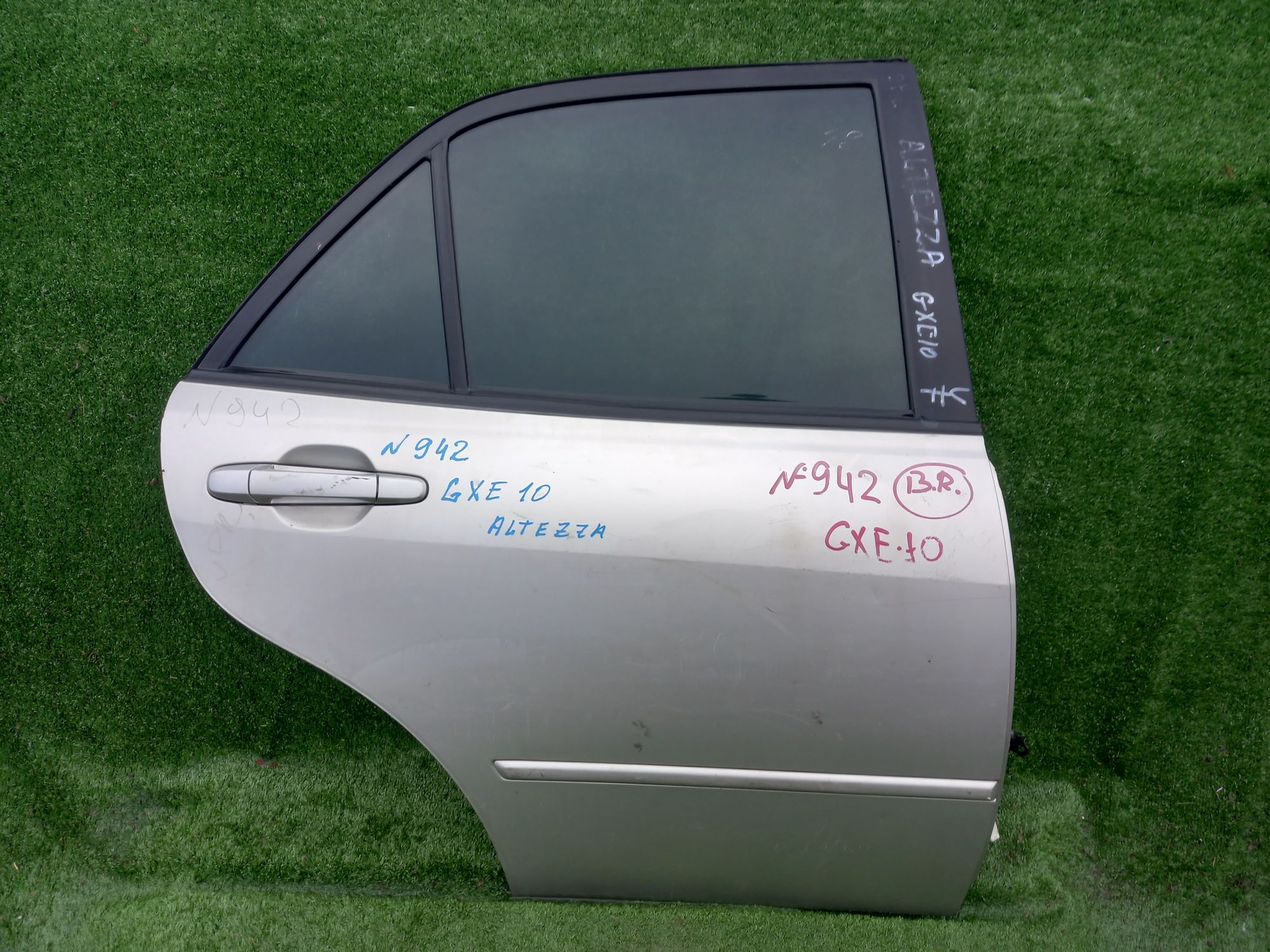 942 дверь B/R на TOYOTA ALTEZZA GXE10, 9000 рублей, Невинномысск