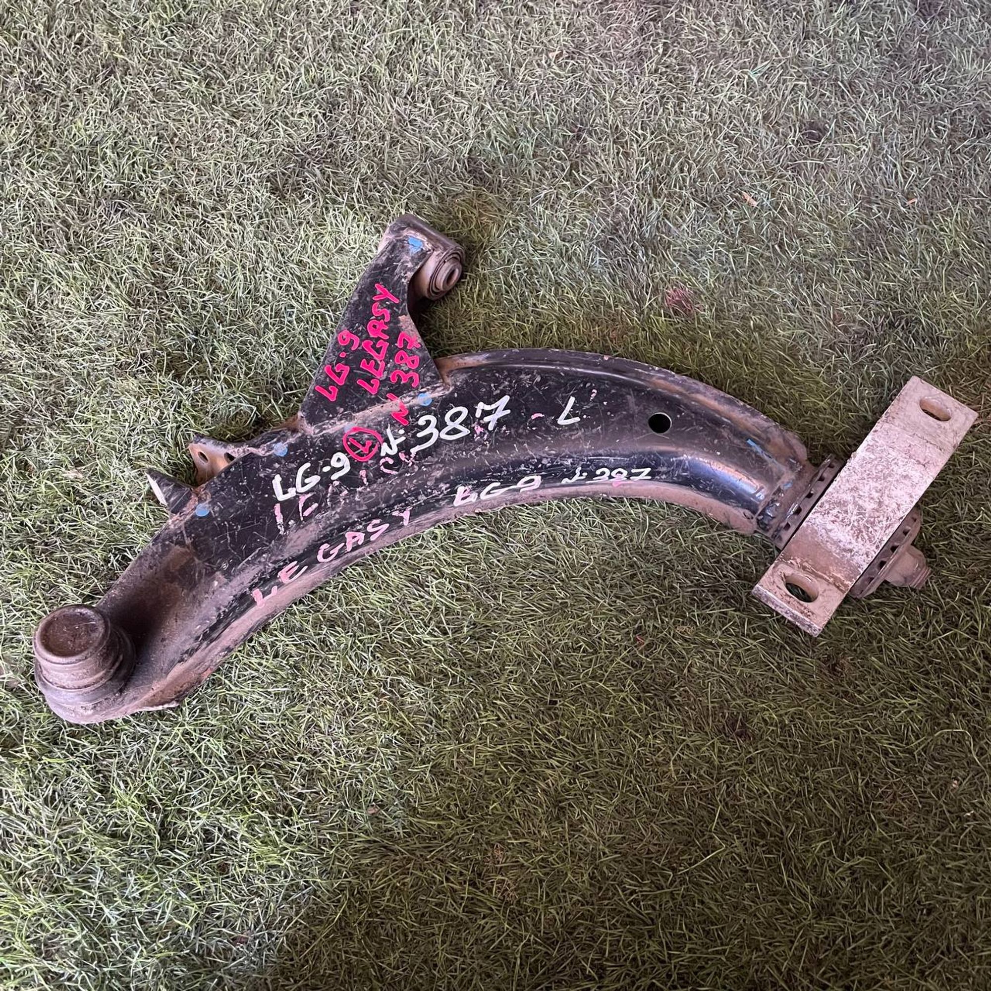 387 Рычаг передний левый нижний SUBARU LEGACY LG9, 6000 рублей, Невинномысск