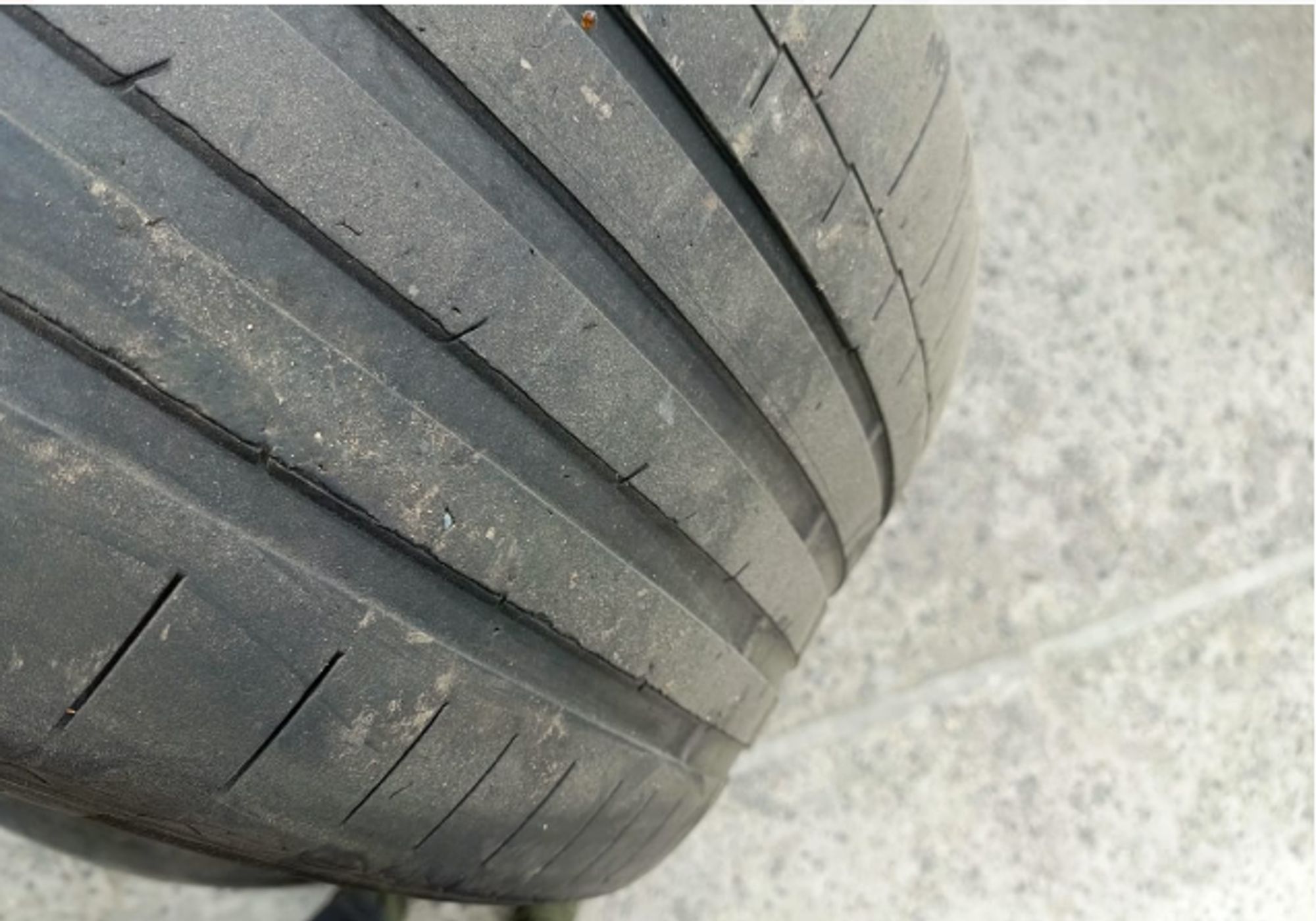 1 Шины Continental ContiSportContact 2 Vmax 285/40 R22, 9999 рублей, Невинномысск