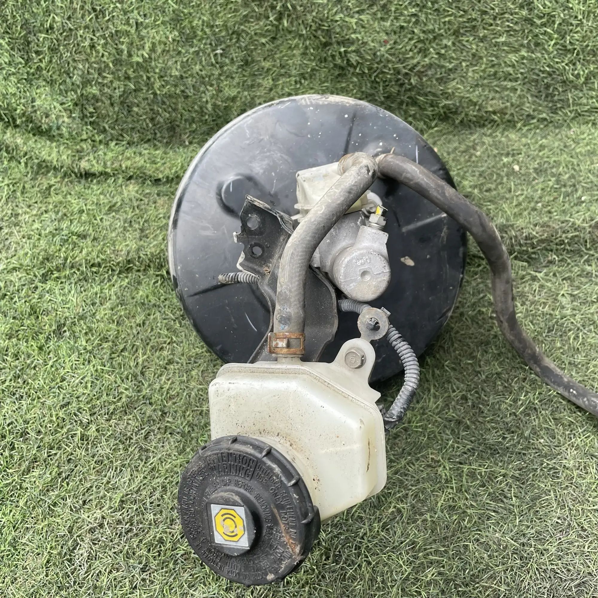 https://ycs.partsauto.market/partsauto-images/thmbs/userImages/772e461030aea93f4dbb6447c0f924d3/part/3718f3ea-e446-4a60-b6cb-027d76f694cf_1779177052750.jpg