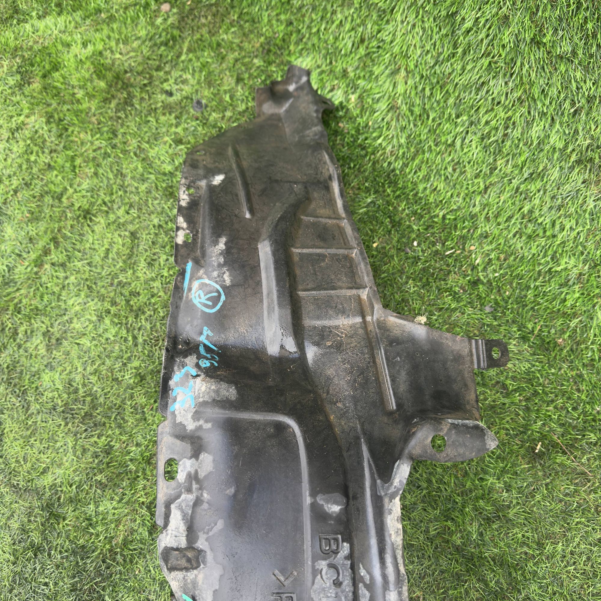 474 Подкрылок передний правый MAZDA 323, 999 рублей, Невинномысск