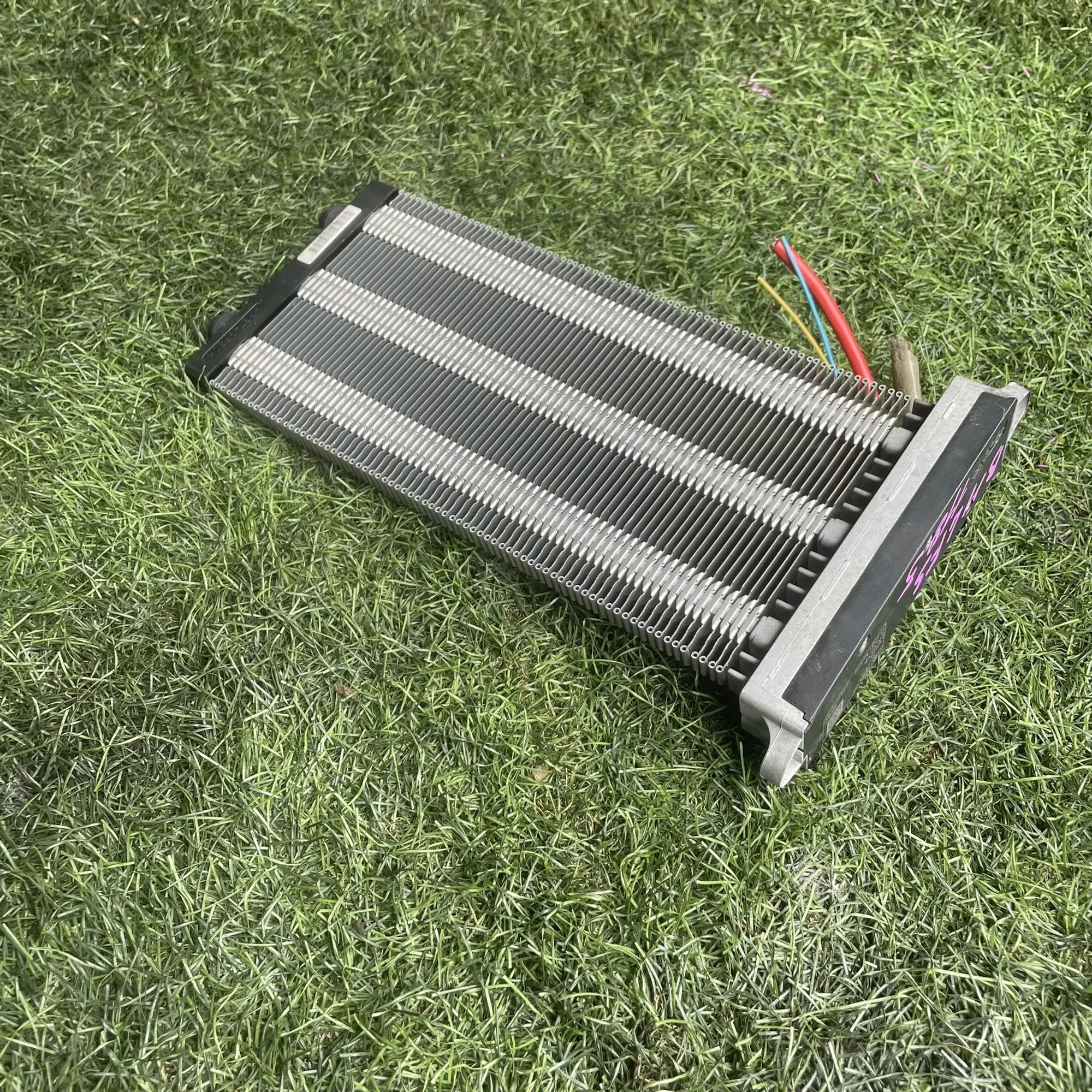 https://ycs.partsauto.market/partsauto-images/thmbs/userImages/772e461030aea93f4dbb6447c0f924d3/part/37babf38-5619-4a20-a2de-b43b4f3b3ad5_1776691837891.jpg