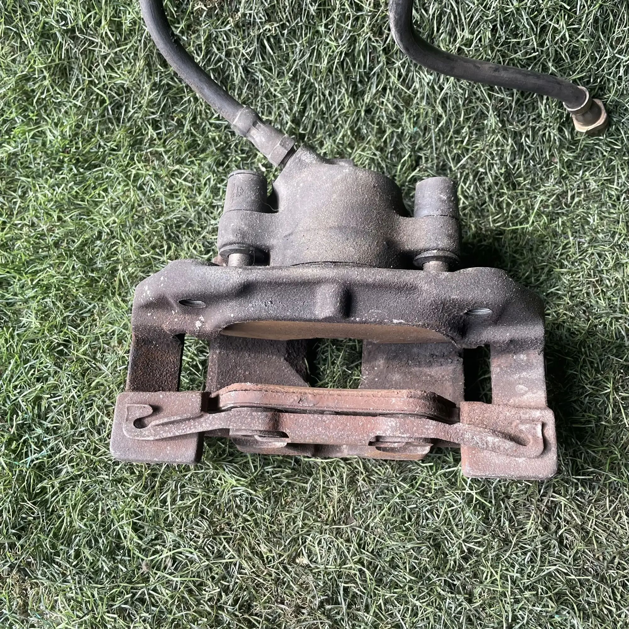 https://ycs.partsauto.market/partsauto-images/thmbs/userImages/772e461030aea93f4dbb6447c0f924d3/part/38d6440e-cf80-4491-a2ce-52972c0c9051_1776935335896.jpg