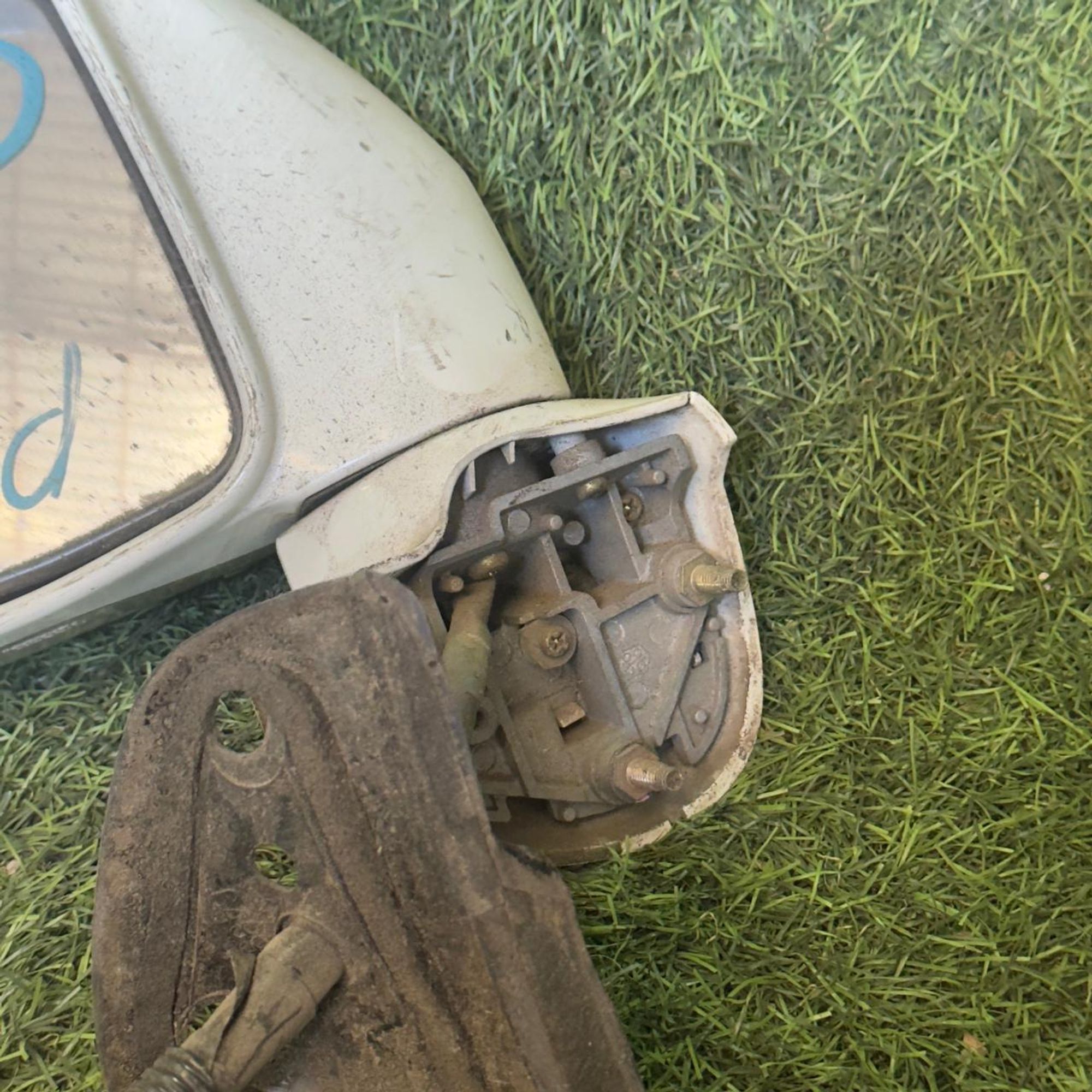 932 Зеркало боковое левое NISSAN LIBERTY RM12, 3500 рублей, Невинномысск