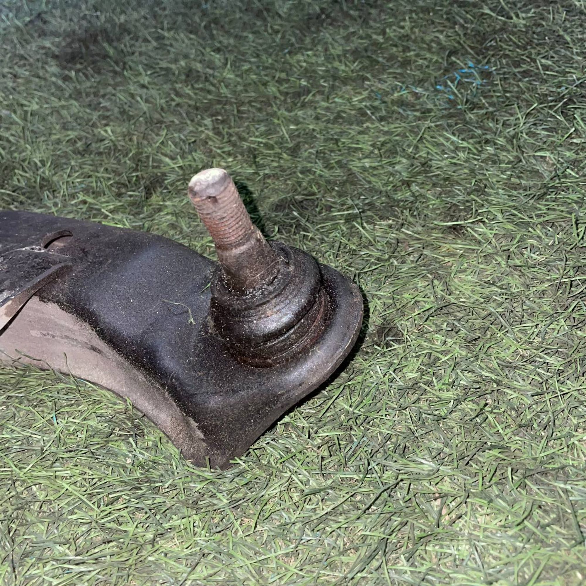 354 Рычаг передний правый нижний NISSAN PRIMERA P12, 4500 рублей, Невинномысск