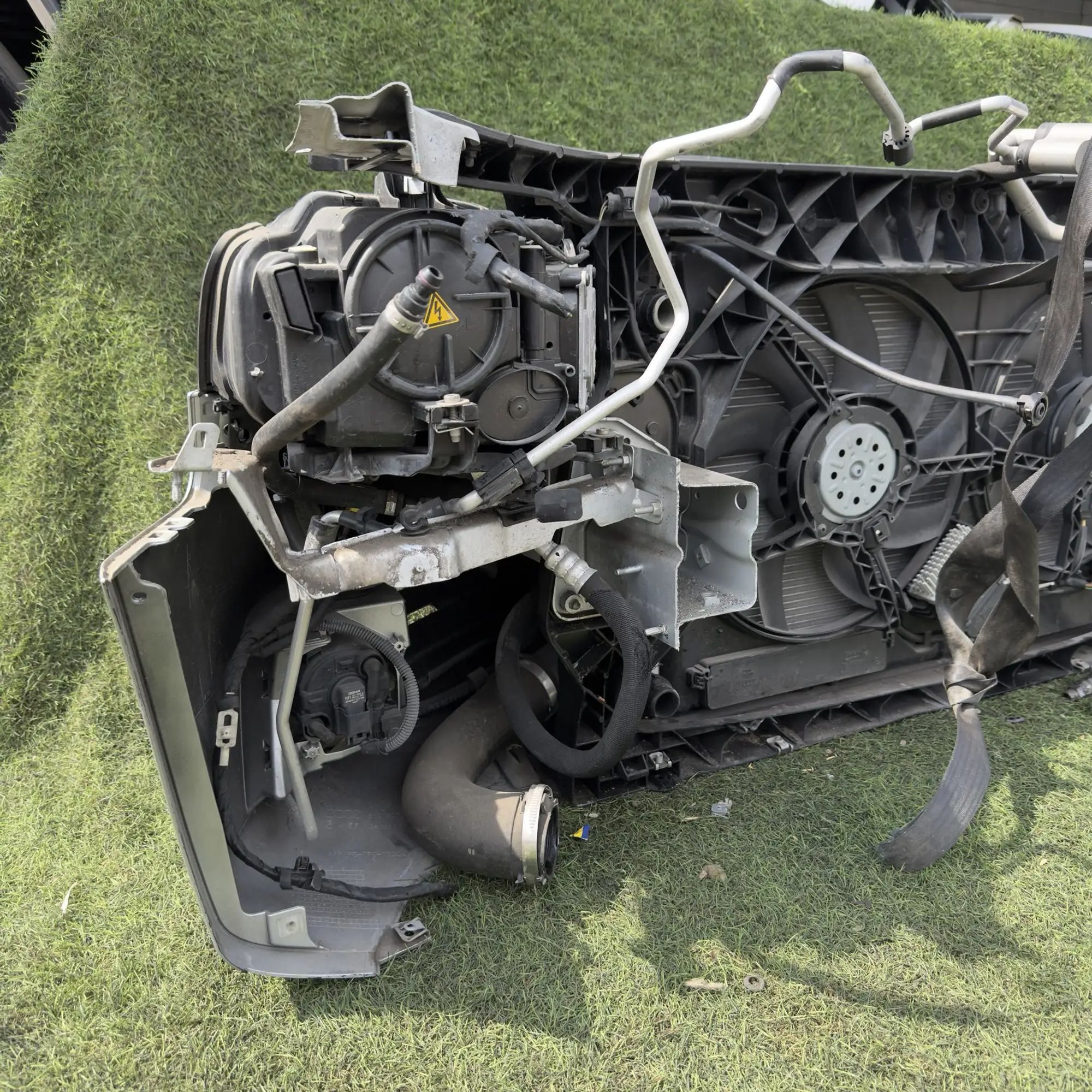 https://ycs.partsauto.market/partsauto-images/thmbs/userImages/772e461030aea93f4dbb6447c0f924d3/part/3a2f6753-ae9c-47c5-8901-67a078d58928_1778159282027.jpg