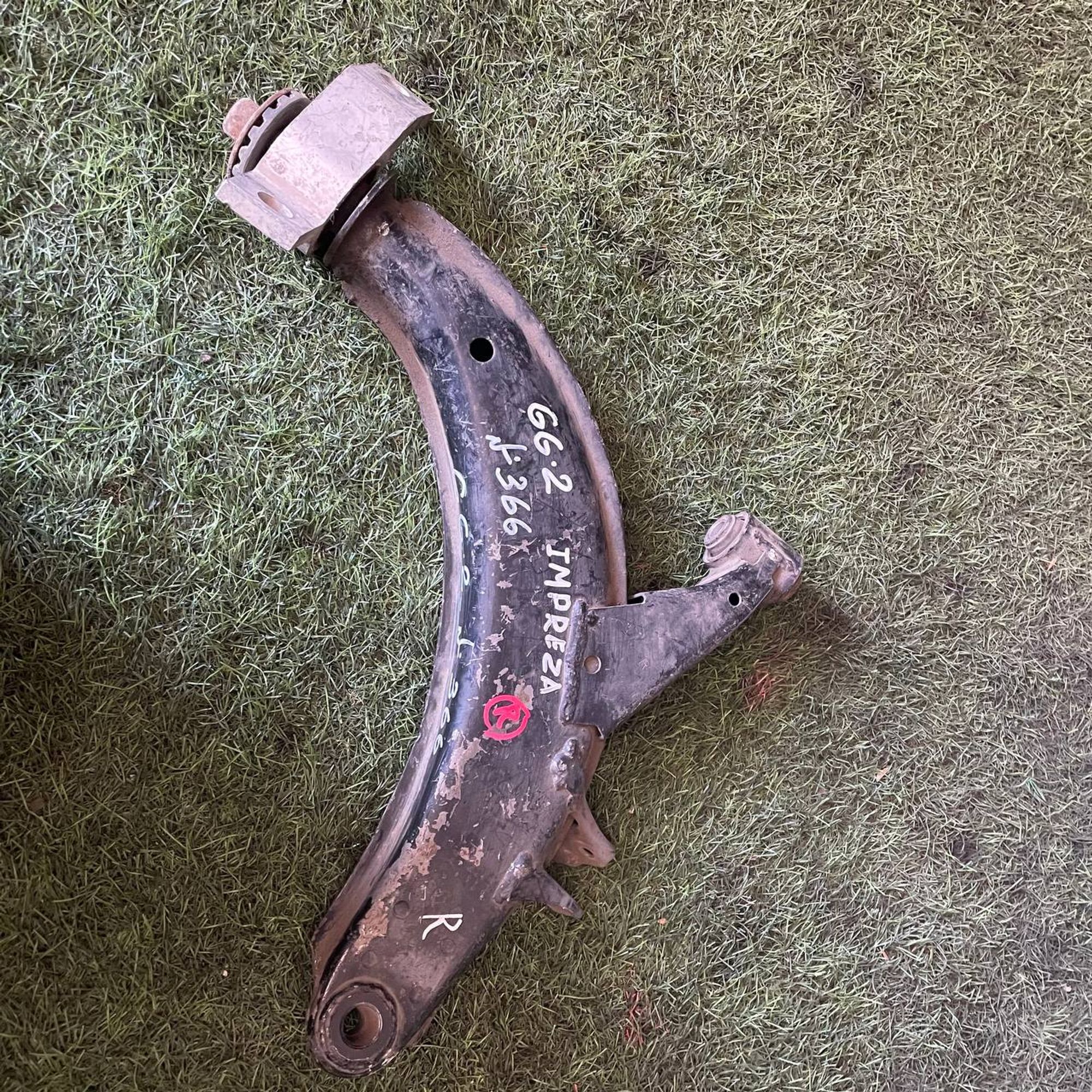 366 Рычаг передний правый нижний SUBARU IMPREZA GG2, 6000 рублей, Невинномысск