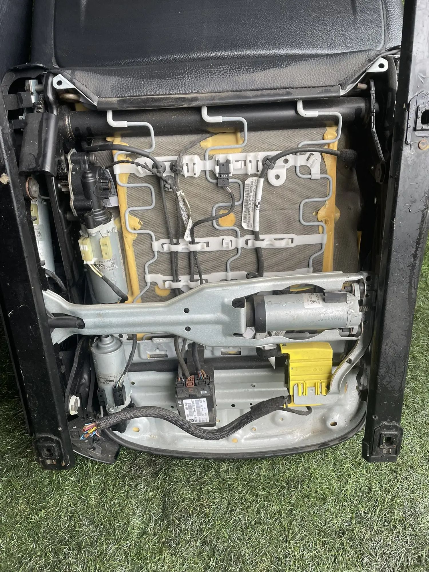 https://ycs.partsauto.market/partsauto-images/thmbs/userImages/772e461030aea93f4dbb6447c0f924d3/part/3ad1e813-db3c-4635-a088-402f5d9da0ea_1777967529828.jpg