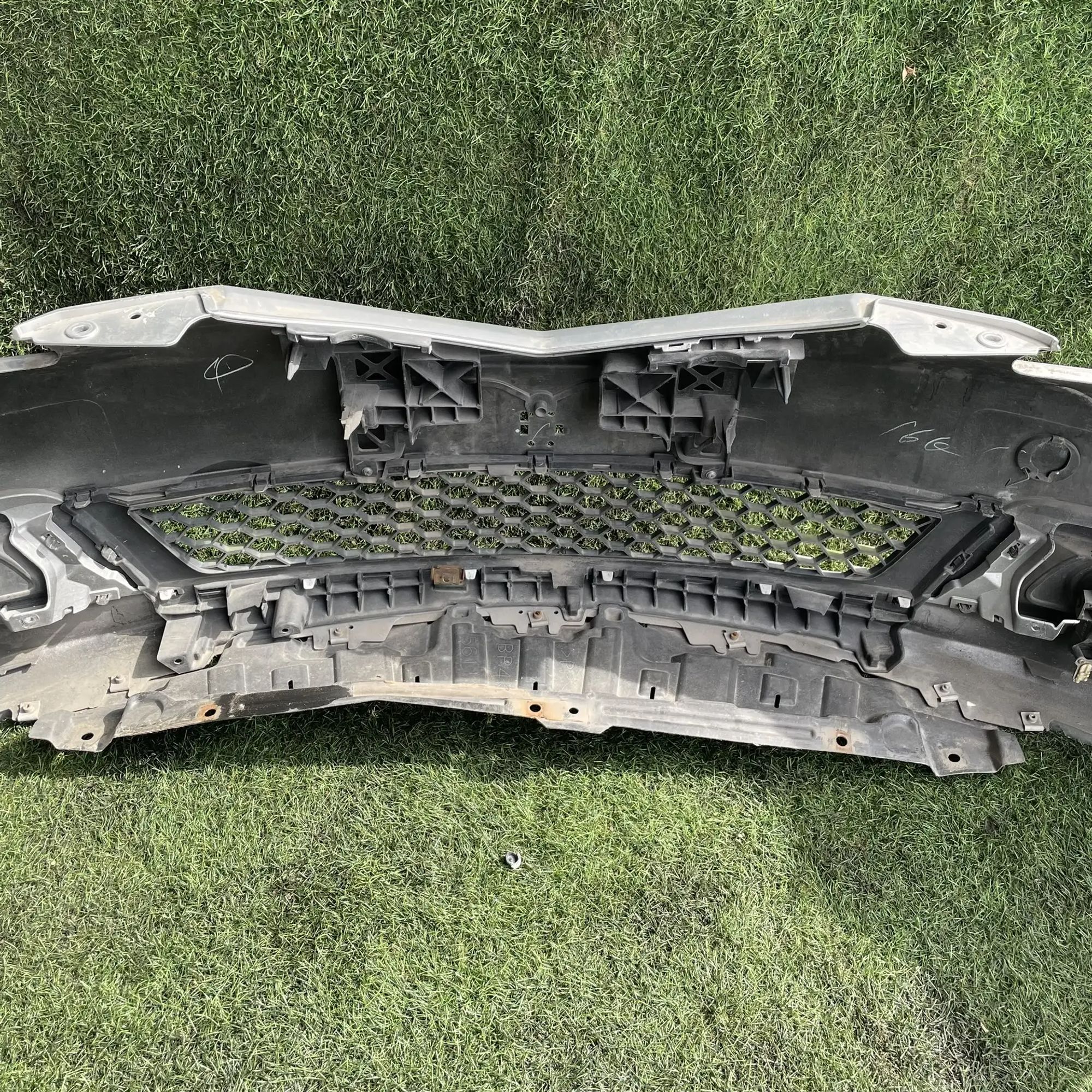 https://ycs.partsauto.market/partsauto-images/thmbs/userImages/772e461030aea93f4dbb6447c0f924d3/part/3b00c312-bcde-4383-9828-13db0e632524_1776509329210.jpg