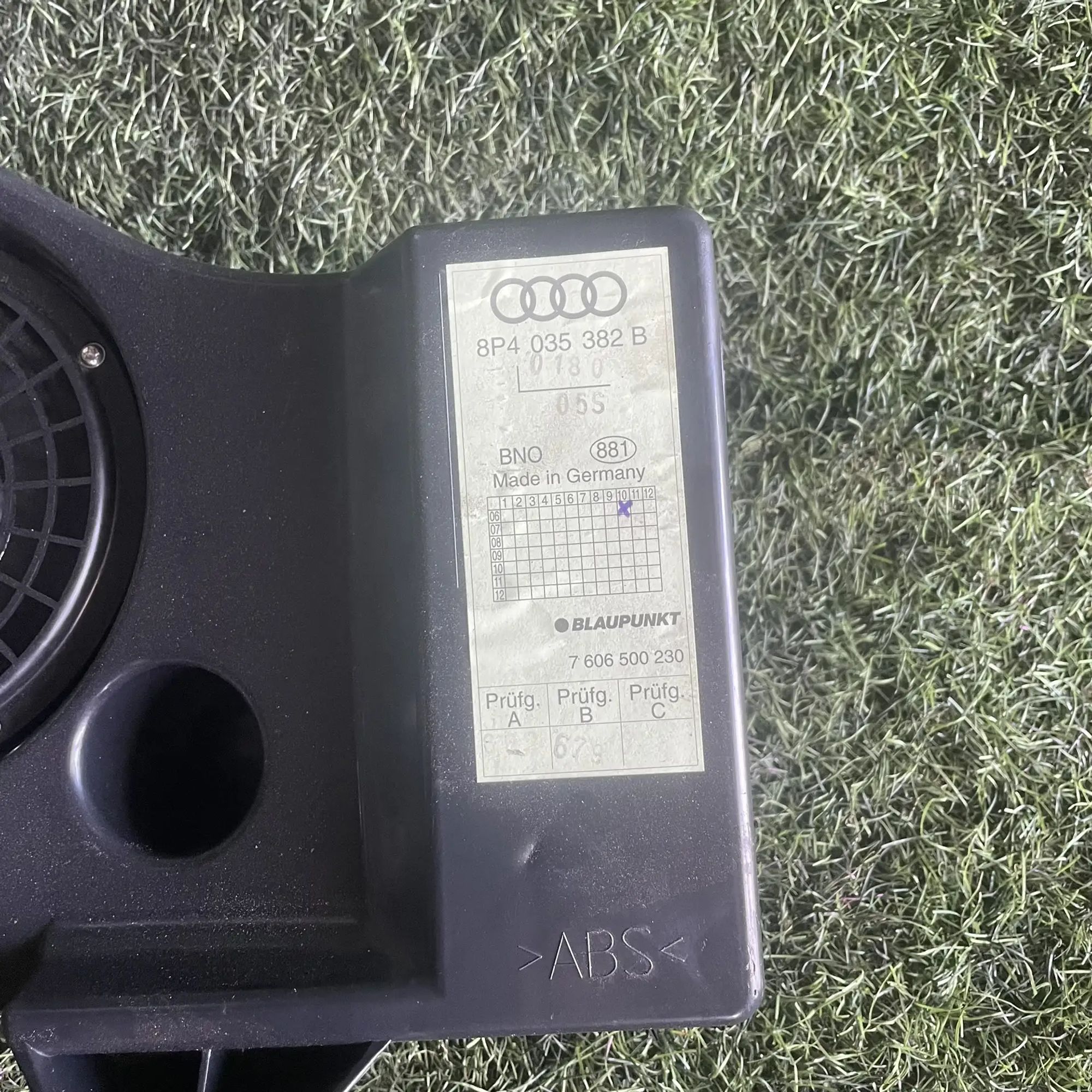 https://ycs.partsauto.market/partsauto-images/thmbs/userImages/772e461030aea93f4dbb6447c0f924d3/part/3b15b07a-f541-45be-92bb-cef61e88a1f8_1776775025006.jpg