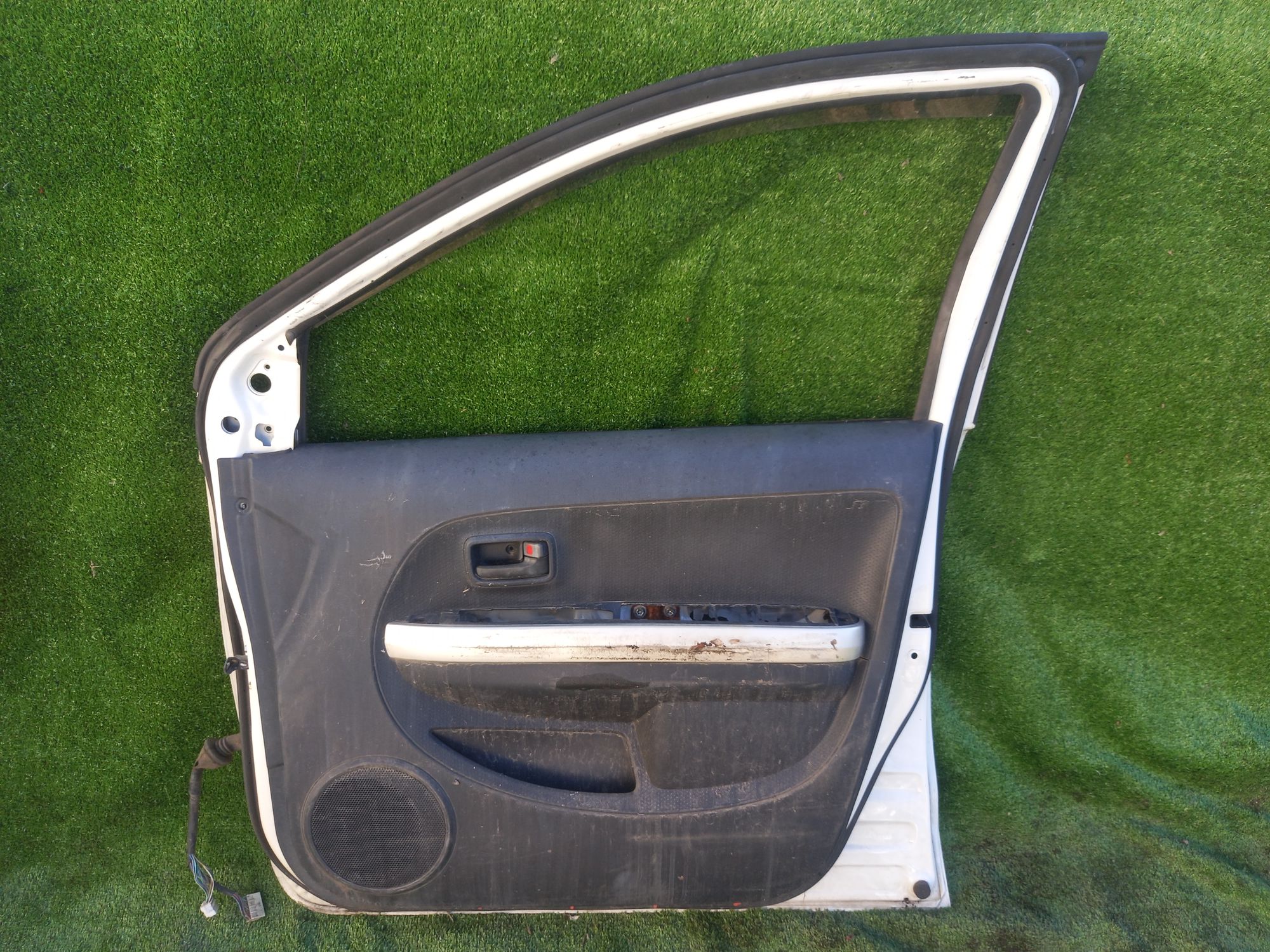 948 дверь на TOYOTA IST NCP60, 17500 рублей, Невинномысск