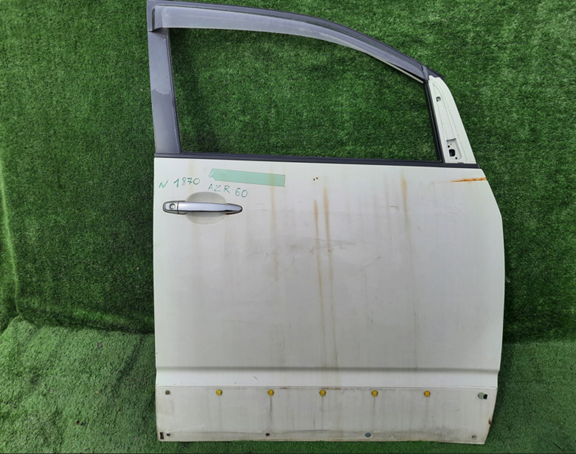 1418 дверь передняя правая на TOYOTA VOXY AZR60, 10500 рублей, Невинномысск