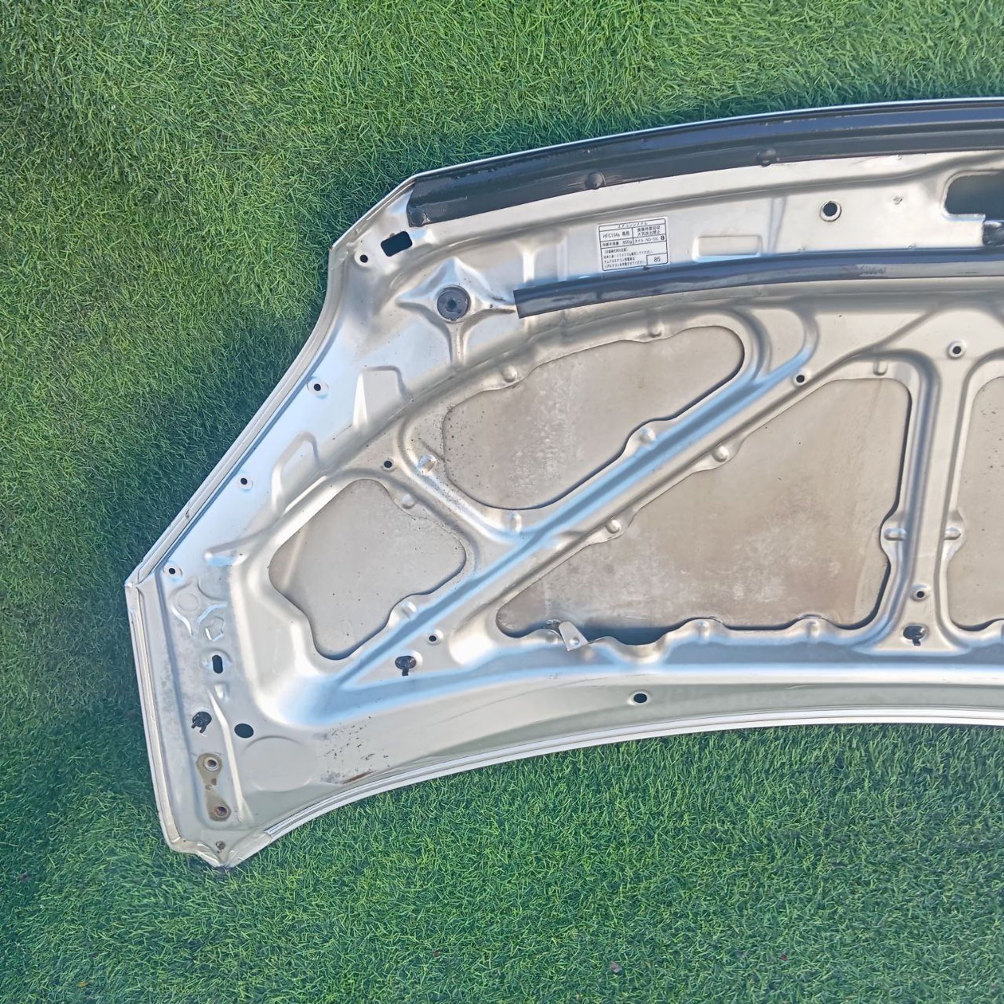 6 капот на TOYOTA VOXY AZR60, 12500 рублей, Невинномысск