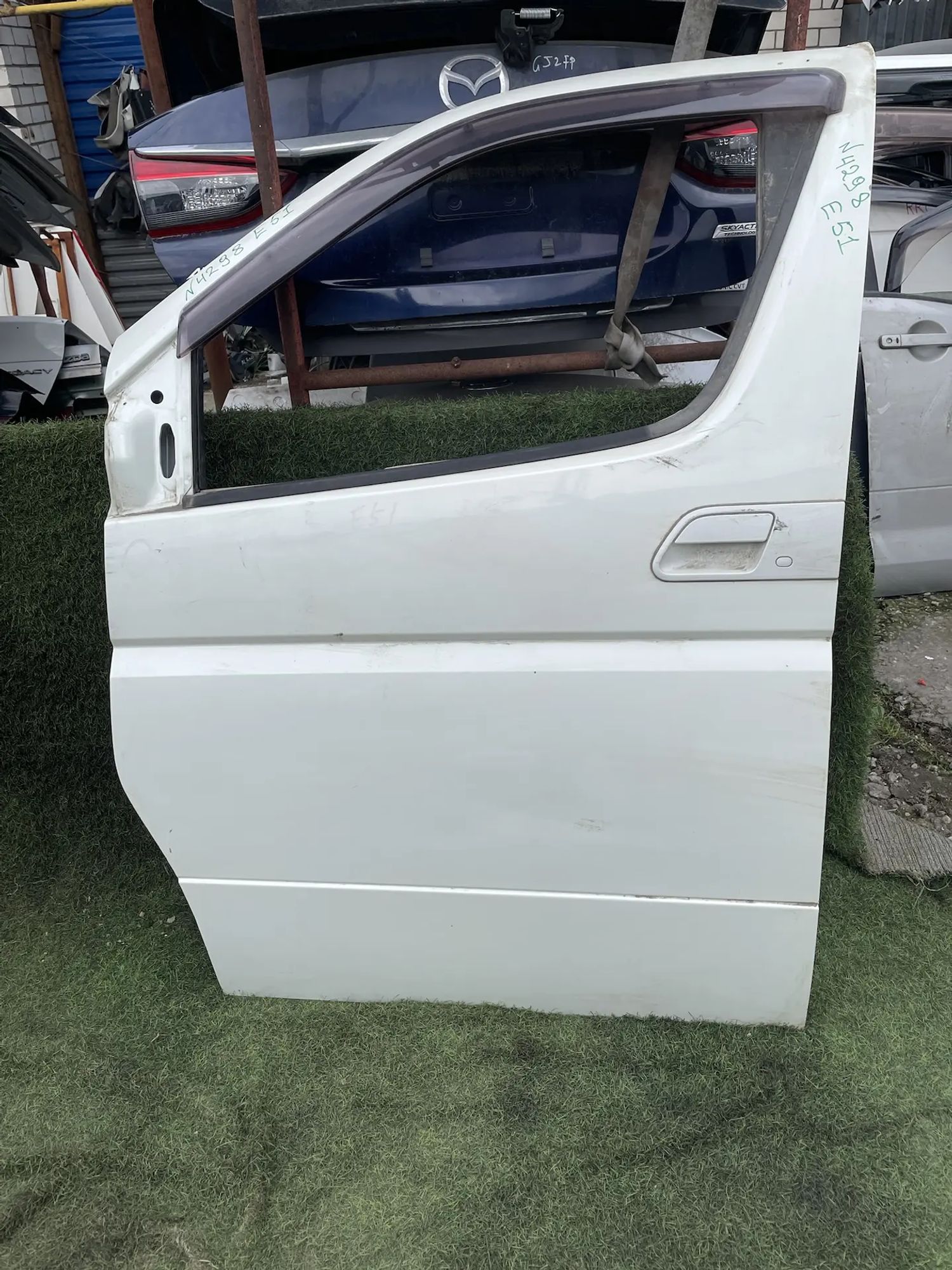 4298 Дверь передняя левая NISSAN ELGRAND E51 2003, 15500 рублей, Невинномысск
