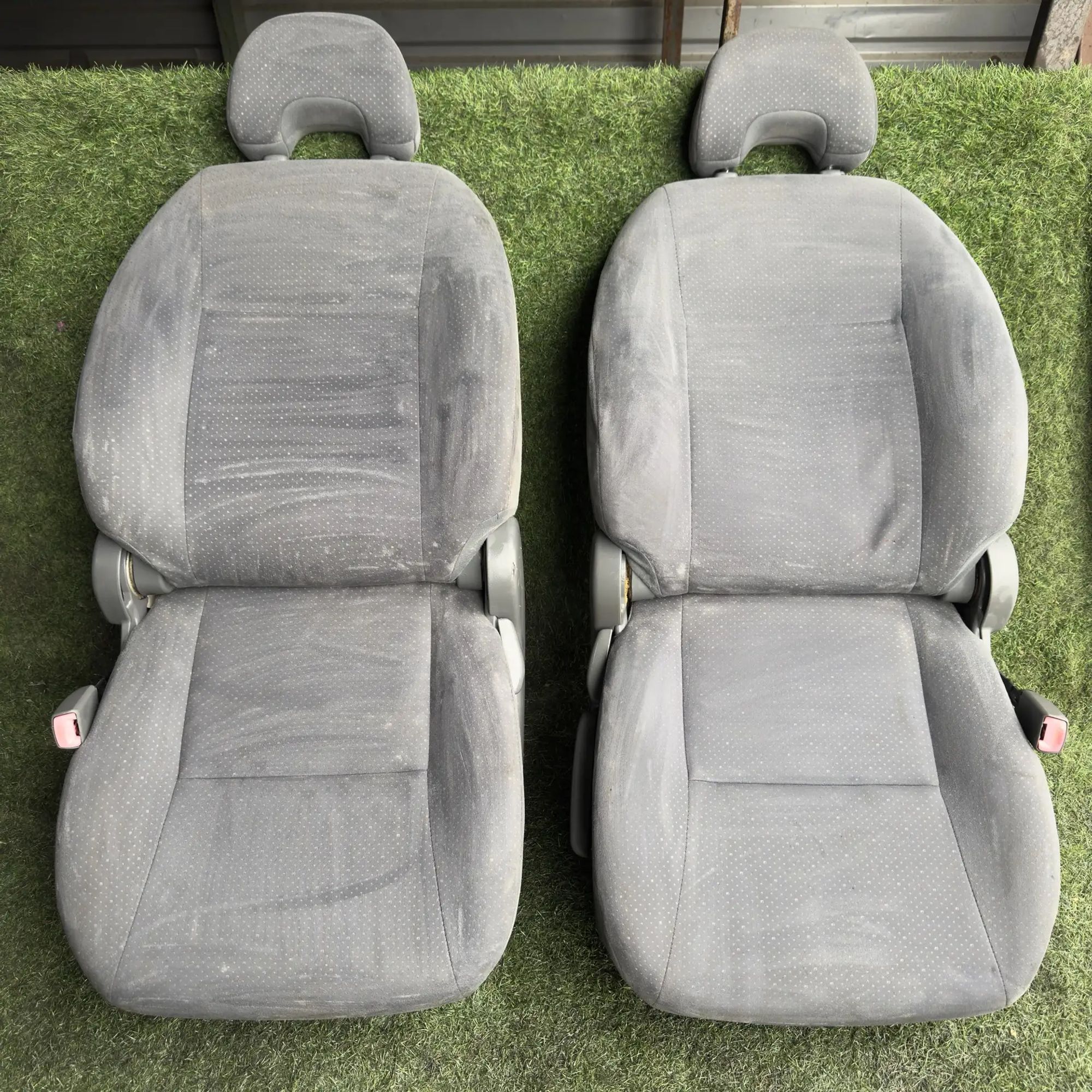 https://ycs.partsauto.market/partsauto-images/thmbs/userImages/772e461030aea93f4dbb6447c0f924d3/part/3c093de7-d074-4a31-ae5b-5c06c2c91396_1777965585019.jpg