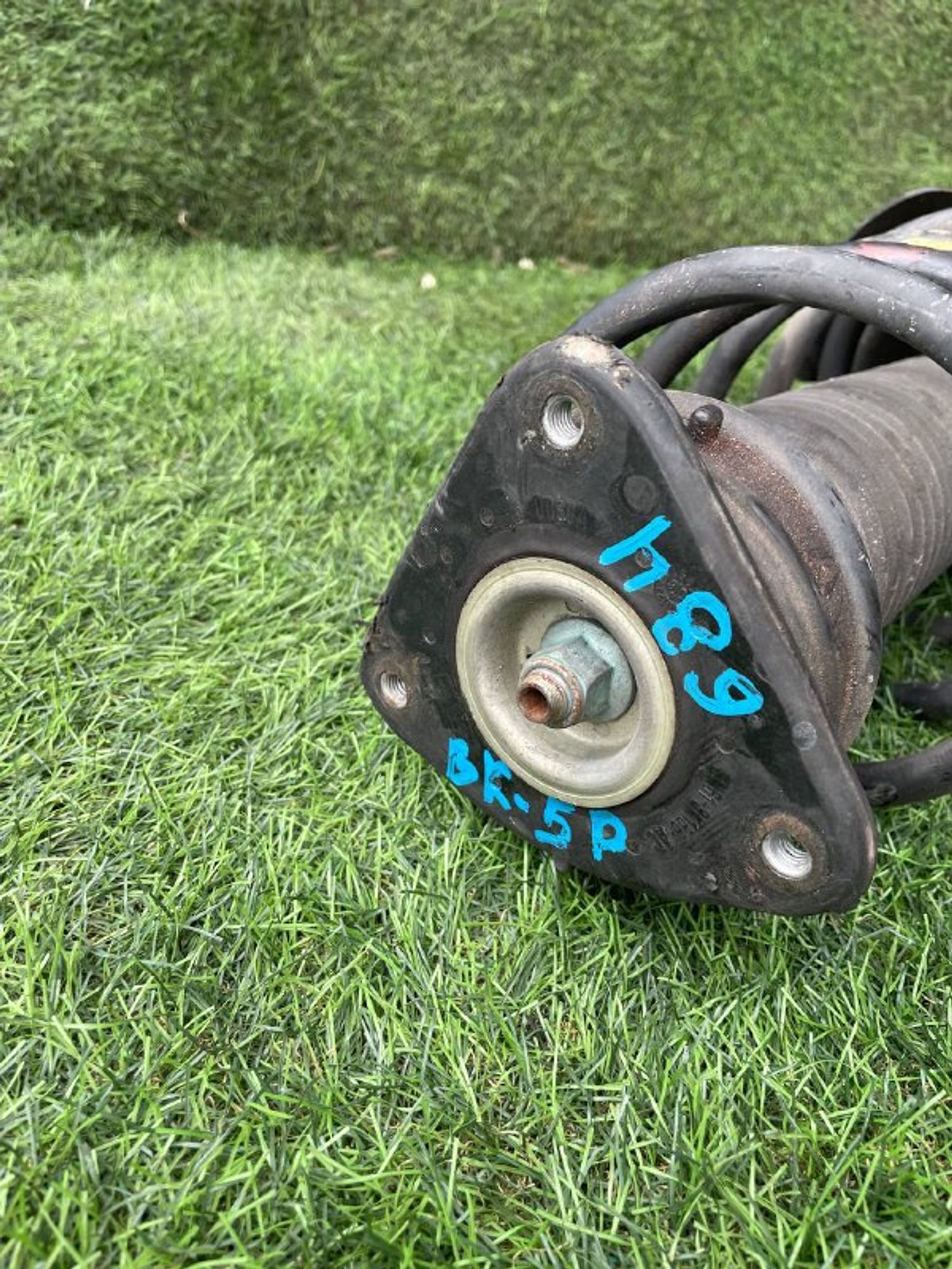 https://ycs.partsauto.market/partsauto-images/thmbs/userImages/772e461030aea93f4dbb6447c0f924d3/part/3c4bf8d8-6f02-4c56-958d-60a7933dccef_1773815378700.jpg