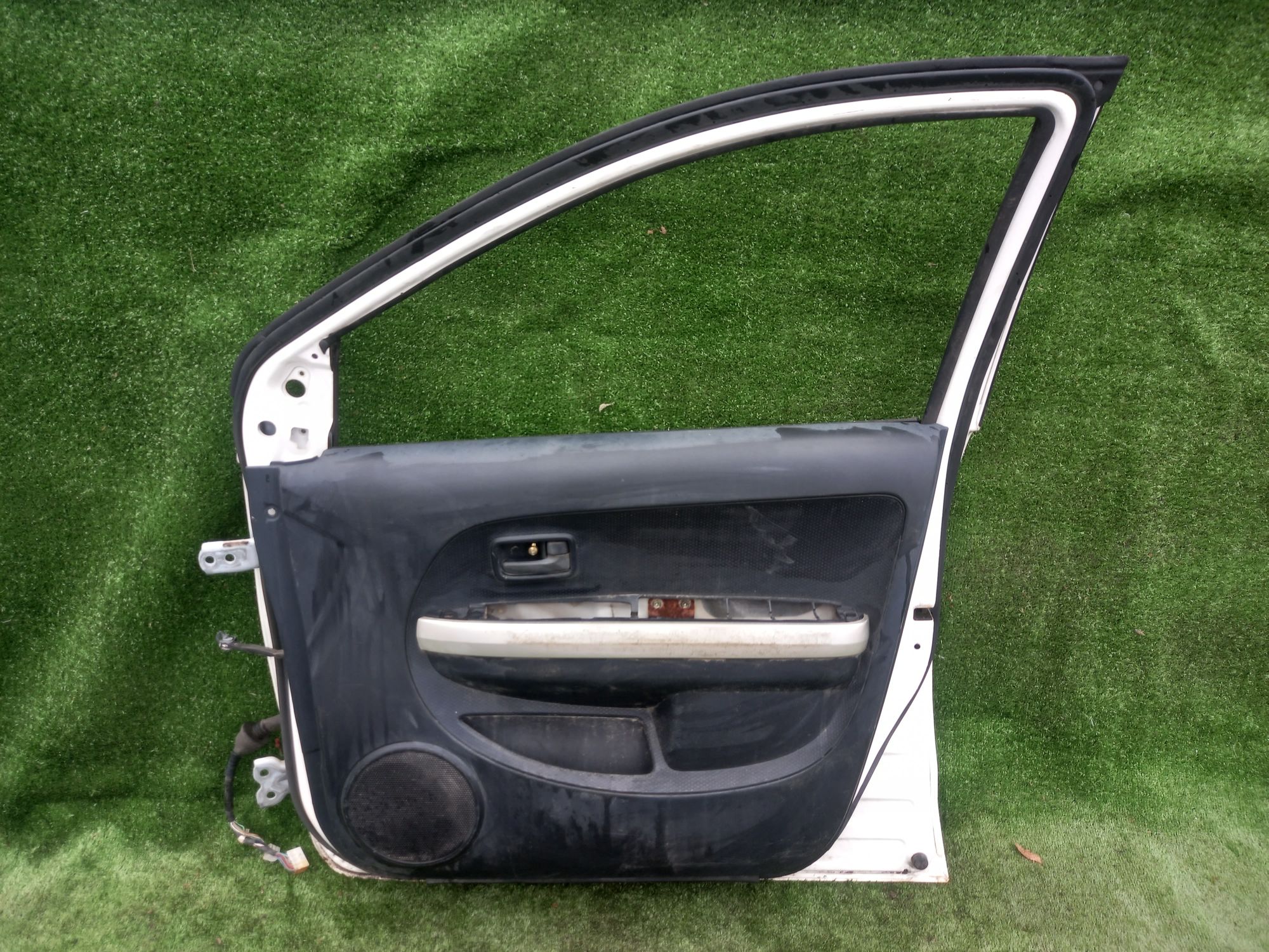 1118 дверь на TOYOTA IST NCP60, 17500 рублей, Невинномысск