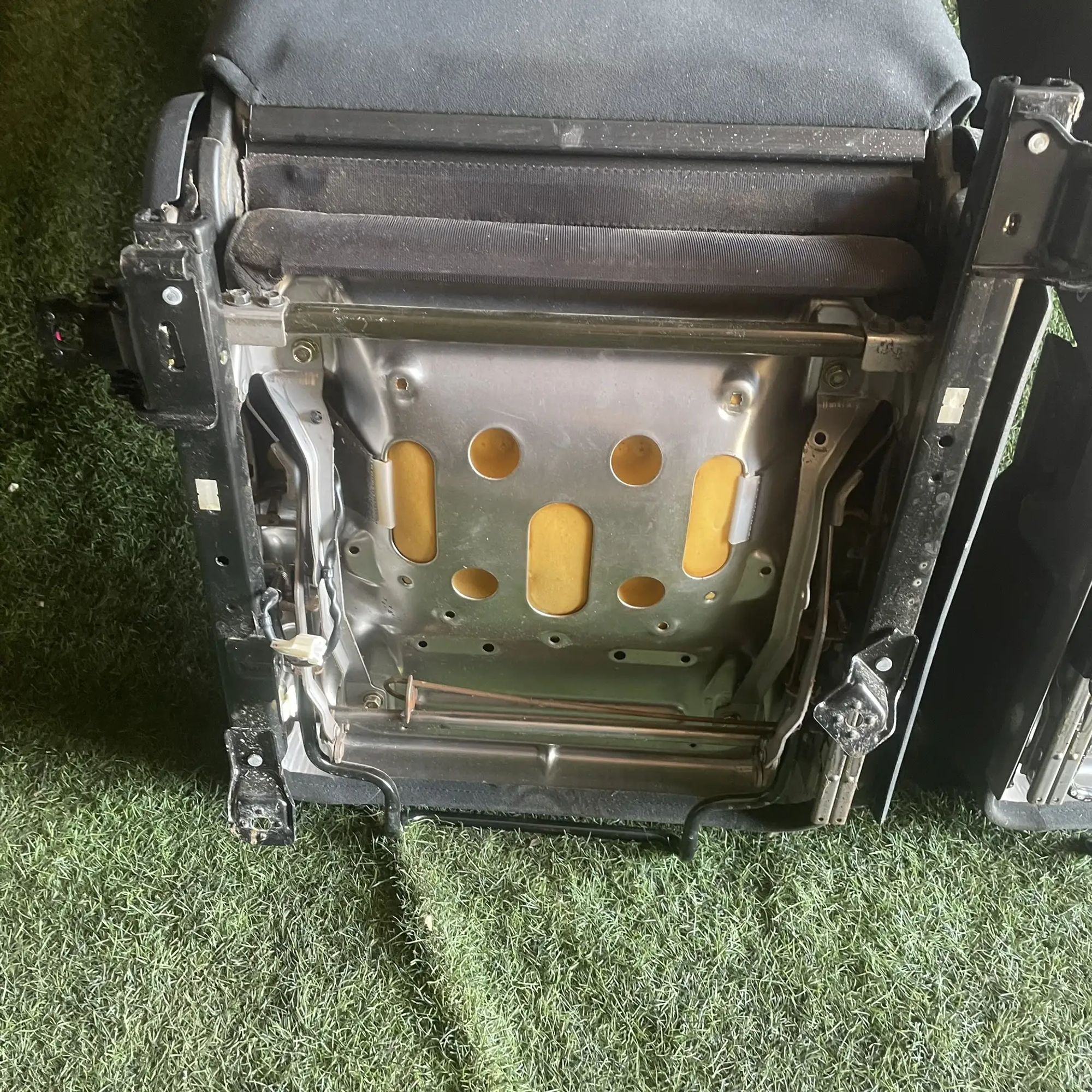 https://ycs.partsauto.market/partsauto-images/thmbs/userImages/772e461030aea93f4dbb6447c0f924d3/part/3c762718-43a3-476f-a401-c90680cd746e_1776760369065.jpg
