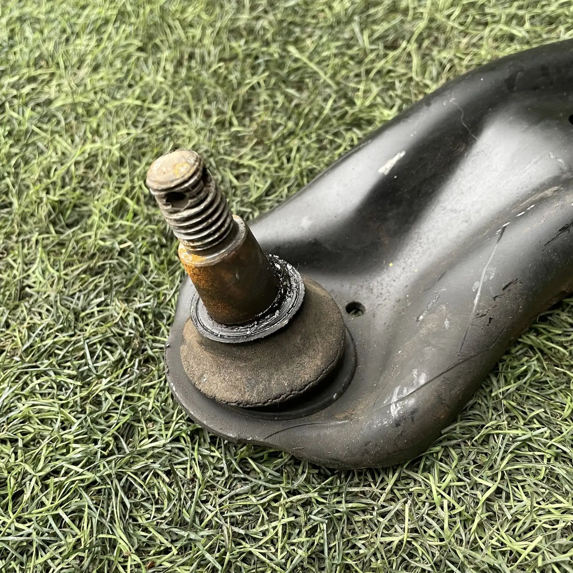 https://ycs.partsauto.market/partsauto-images/thmbs/userImages/772e461030aea93f4dbb6447c0f924d3/part/3cc232de-bdea-4129-b29c-cf190332f36d_1779197501041.jpg