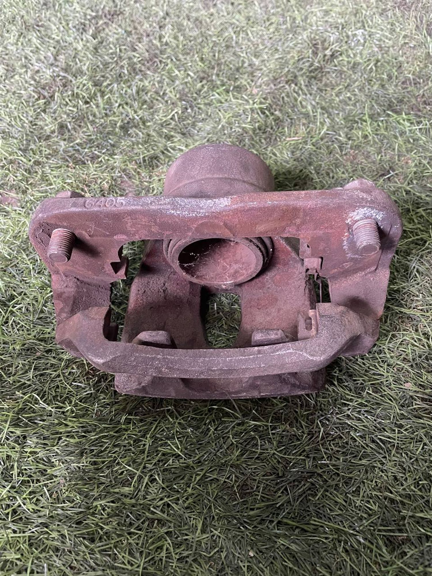 313 Суппорт тормозной передний правый TOYOTA IPSUM ACM21, 3000 рублей, Невинномысск