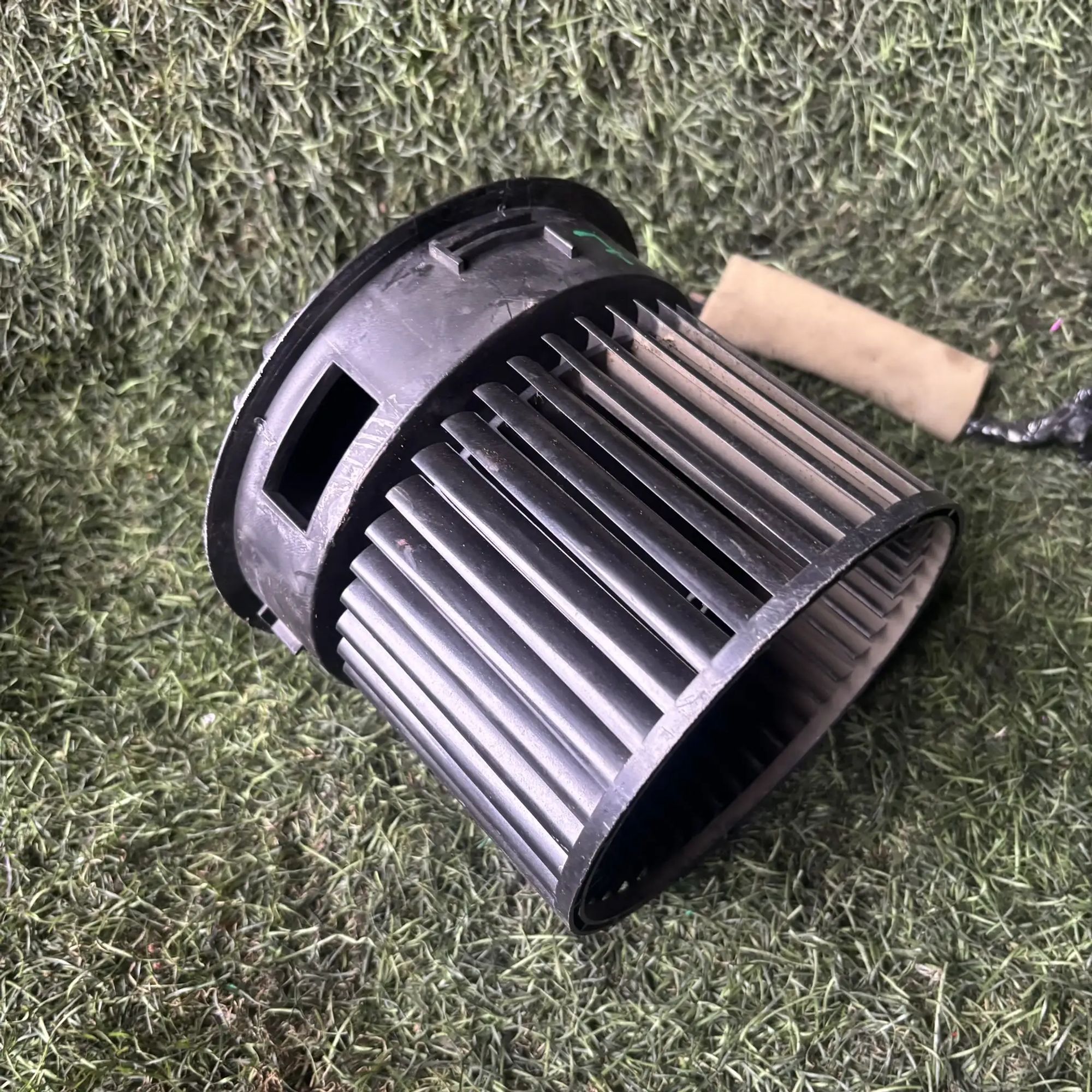 https://ycs.partsauto.market/partsauto-images/thmbs/userImages/772e461030aea93f4dbb6447c0f924d3/part/3d17240c-25e8-4aec-b202-6e40f3868eb6_1776932645263.jpg