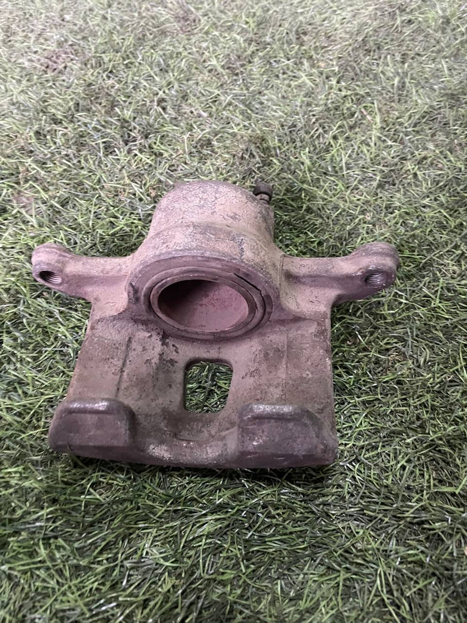 380 Суппорт тормозной передний правый NISSAN CUBE Z11, 3000 рублей, Невинномысск