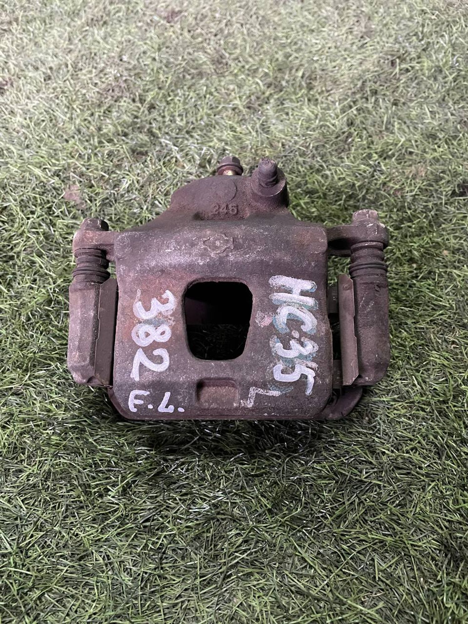 382 Суппорт тормозной передний левый NISSAN LAUREL HC35, 3000 рублей, Невинномысск