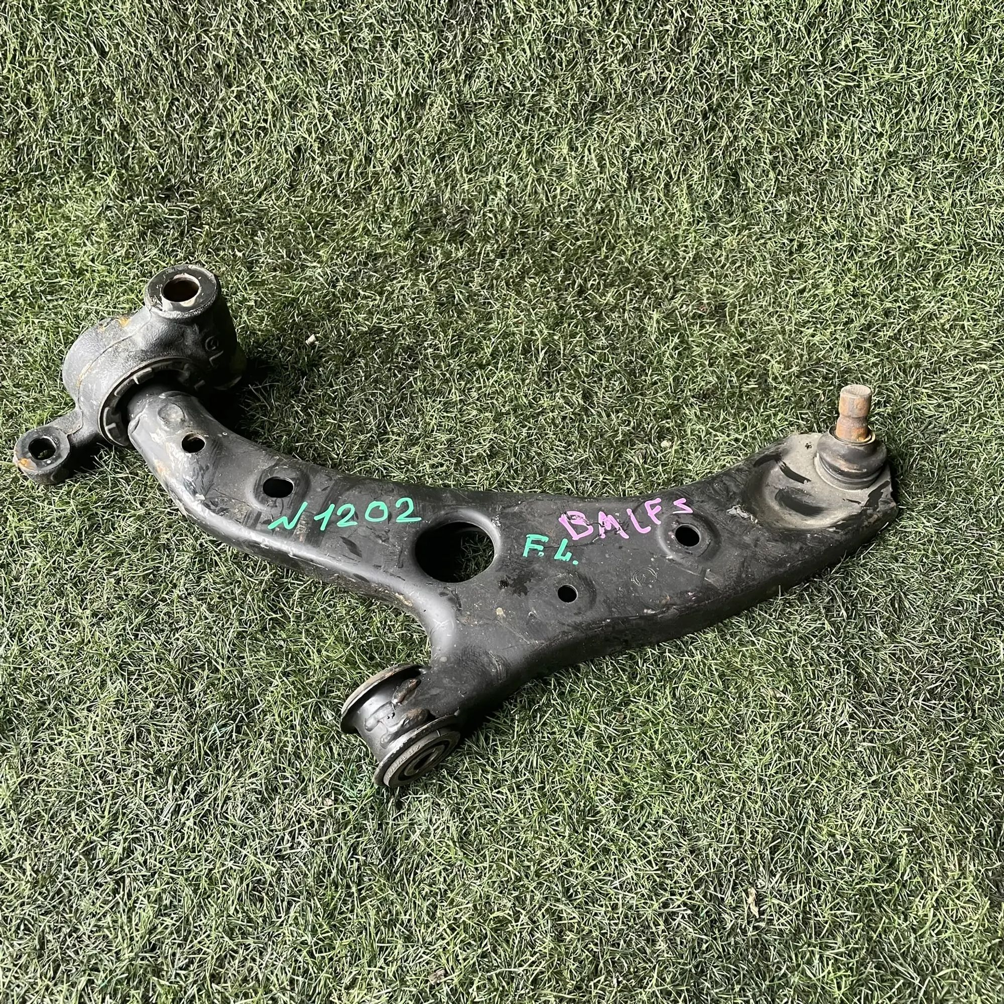 https://ycs.partsauto.market/partsauto-images/thmbs/userImages/772e461030aea93f4dbb6447c0f924d3/part/3e5605d1-6503-4d33-85e2-2c3c7b3b9a33_1776934855202.jpg