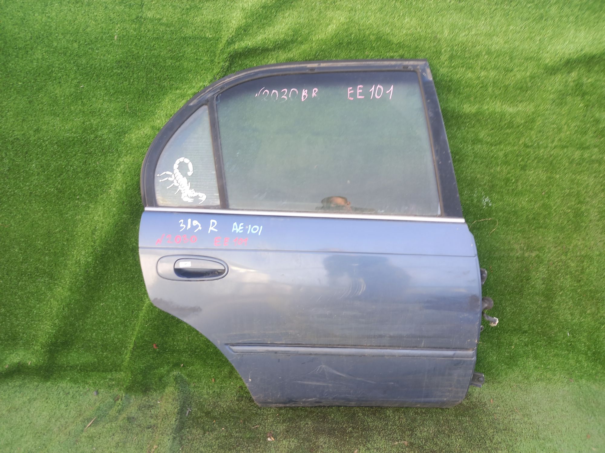 2030 дверь на TOYOTA COROLLA AE101, 6500 рублей, Невинномысск