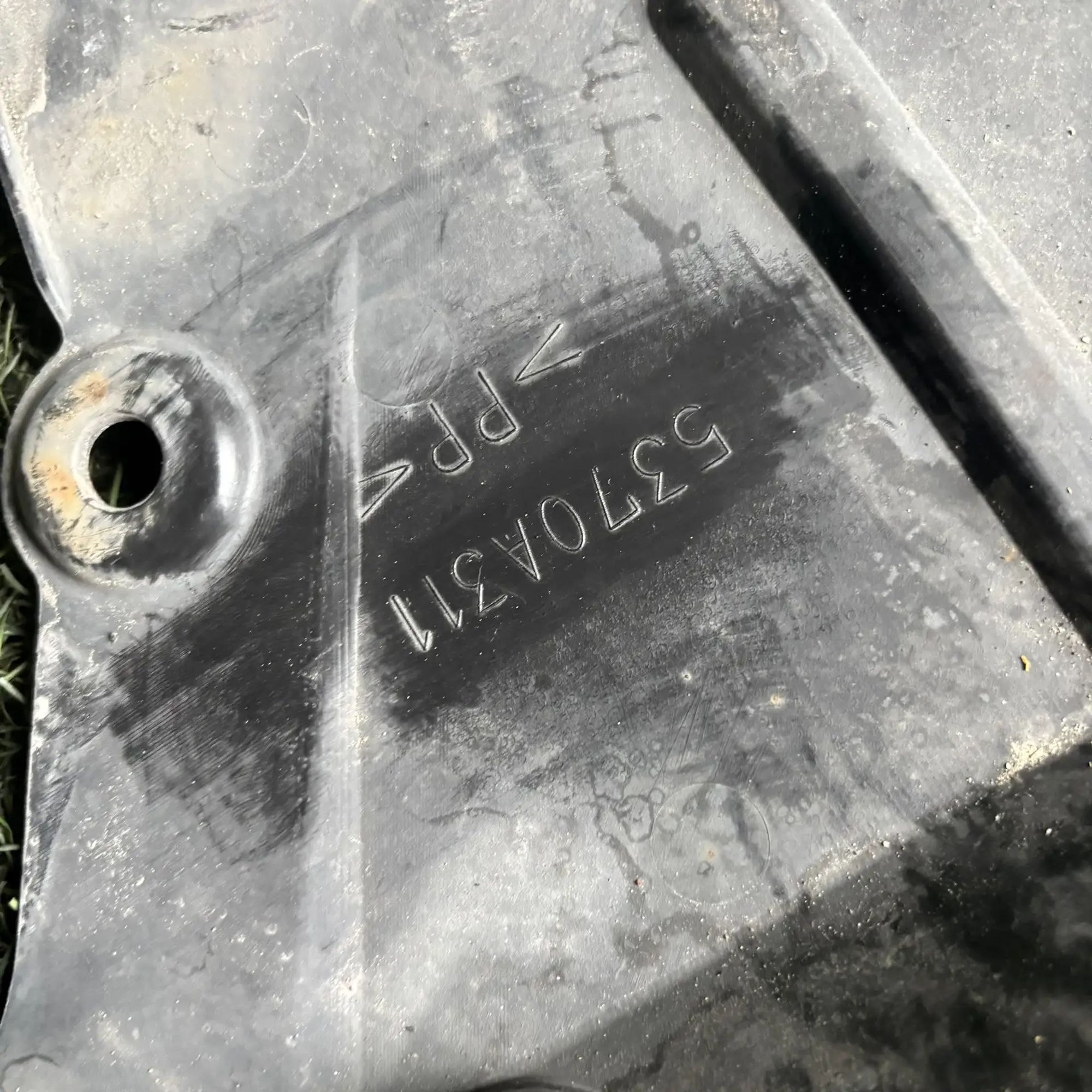 https://ycs.partsauto.market/partsauto-images/thmbs/userImages/772e461030aea93f4dbb6447c0f924d3/part/3ee96c7c-6fb9-4f67-b9ef-6f448917d253_1777280254207.jpg