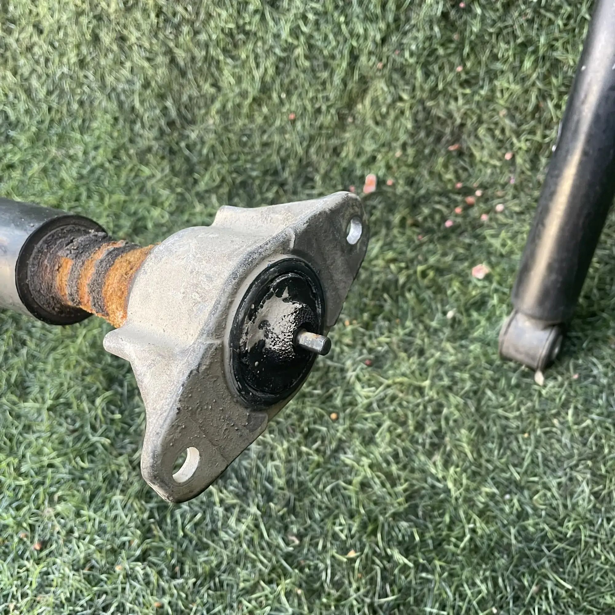 https://ycs.partsauto.market/partsauto-images/thmbs/userImages/772e461030aea93f4dbb6447c0f924d3/part/3f91f77a-b90f-447c-8156-18a5b0b766cd_1776843880034.jpg