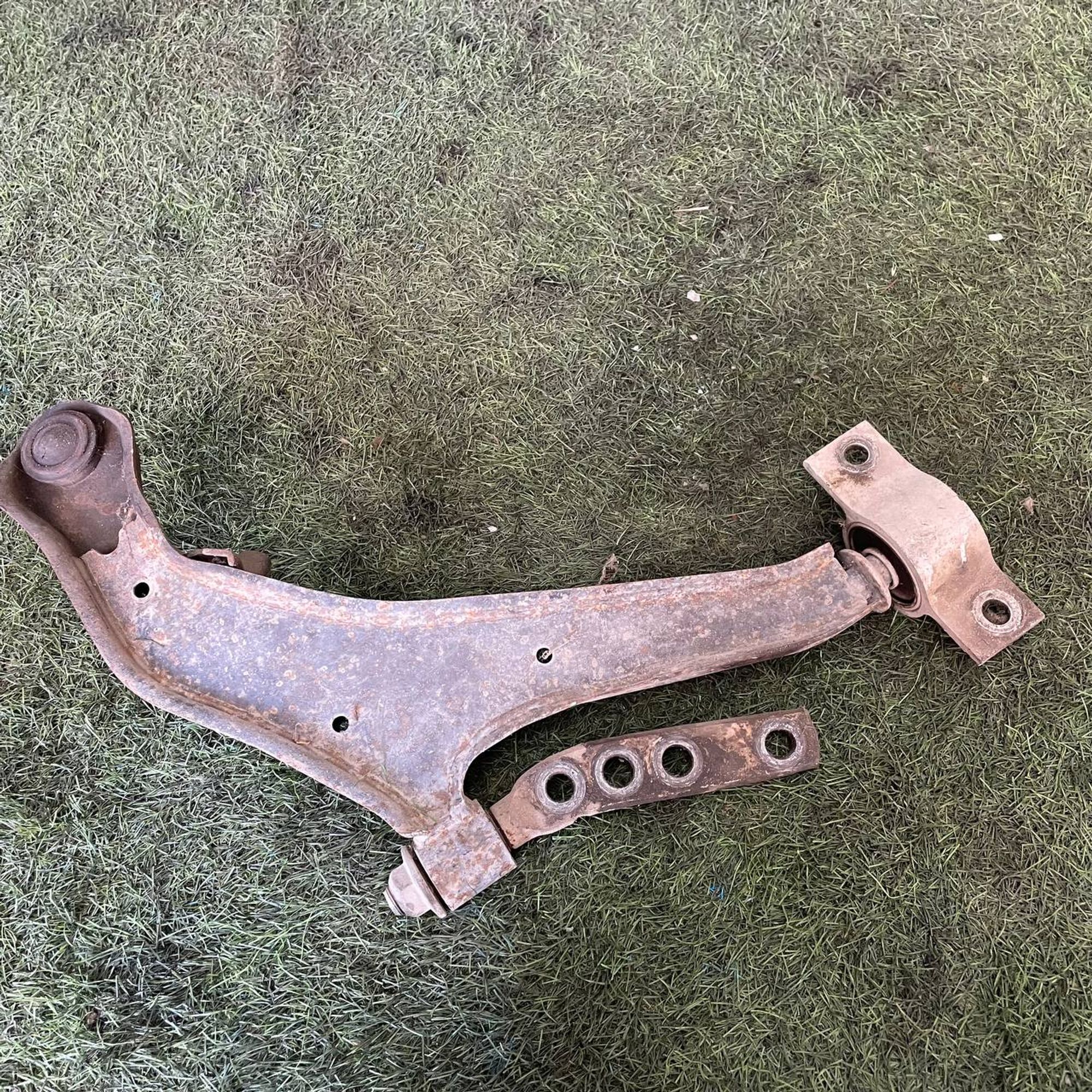 246 Рычаг передний левый нижний NISSAN CEFIRO A33, 1 рублей, Невинномысск