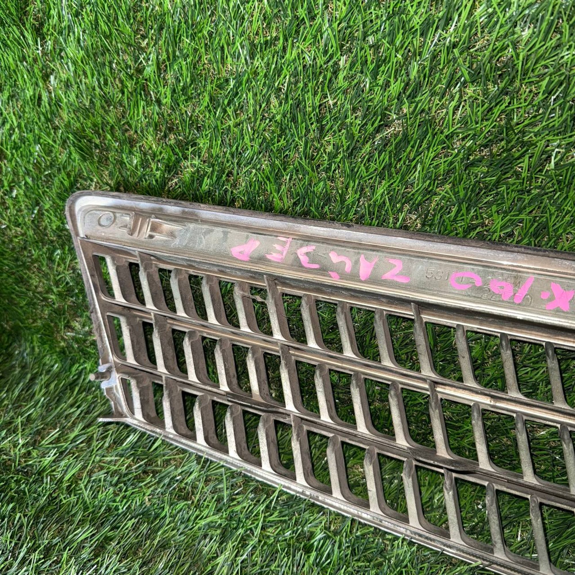 98 Решетка радиатора TOYOTA CHASER GX100, 10000 рублей, Невинномысск