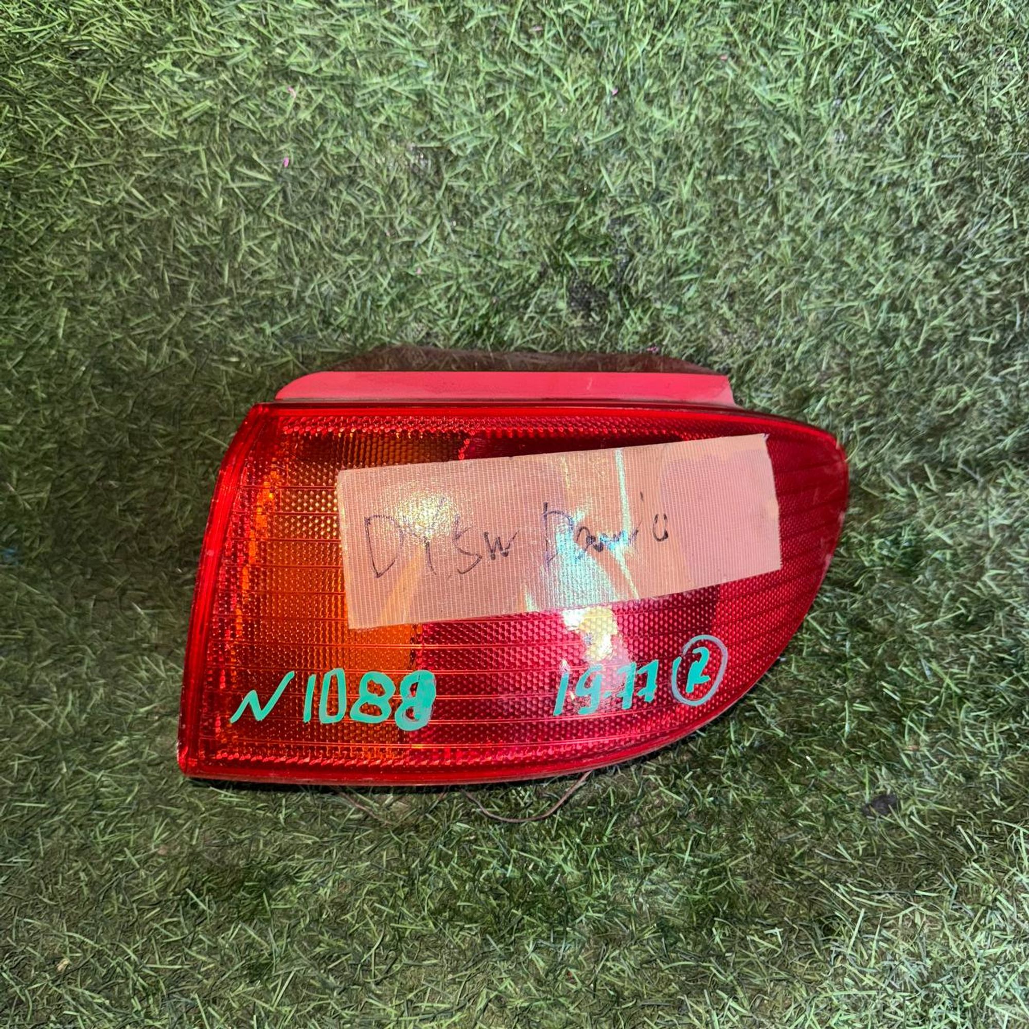 1088 Фонарь задний правый MAZDA DEMIO DY5W, 3000 рублей, Невинномысск