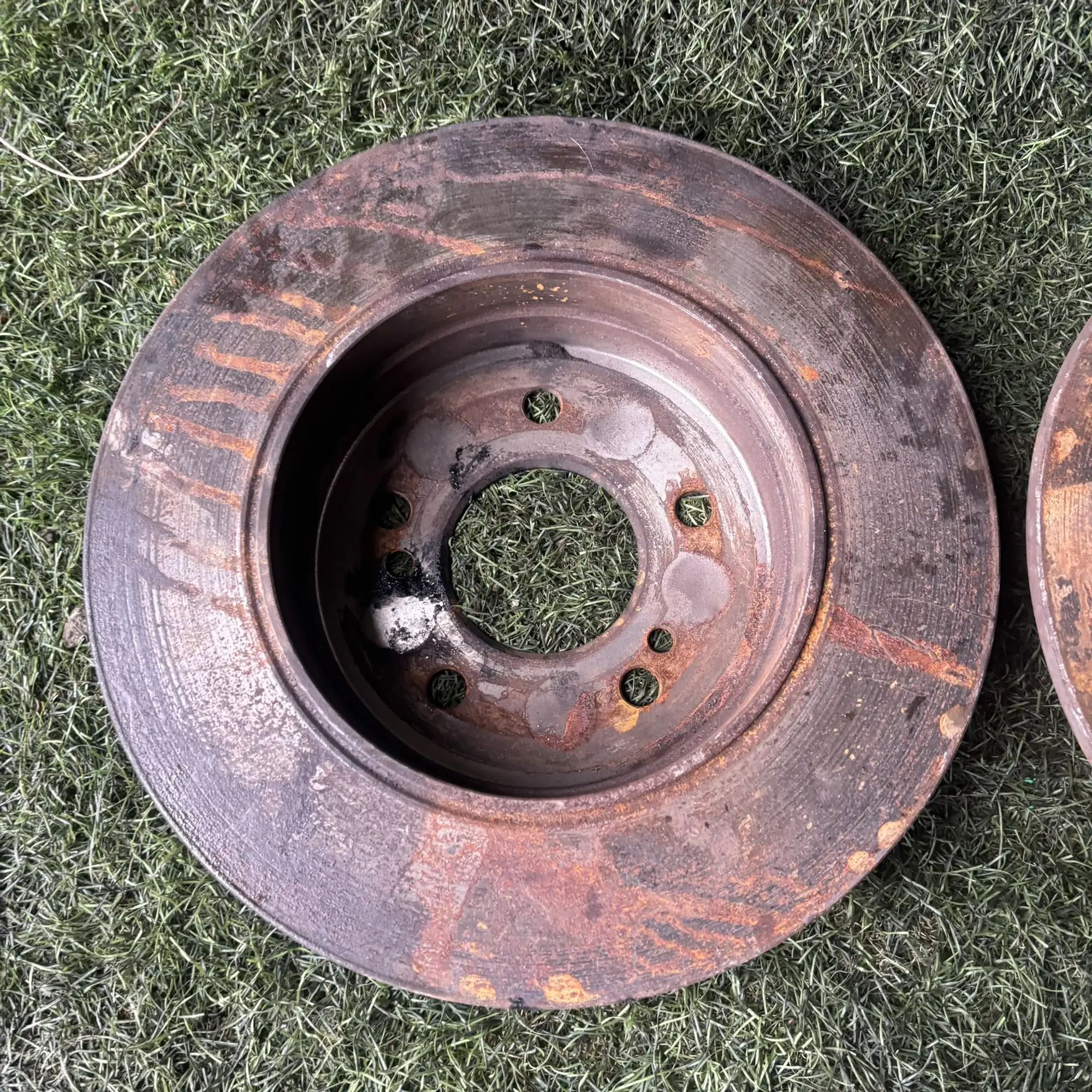 https://ycs.partsauto.market/partsauto-images/thmbs/userImages/772e461030aea93f4dbb6447c0f924d3/part/41254358-9097-4027-abe4-2bbf86d04f5f_1776933825738.jpg