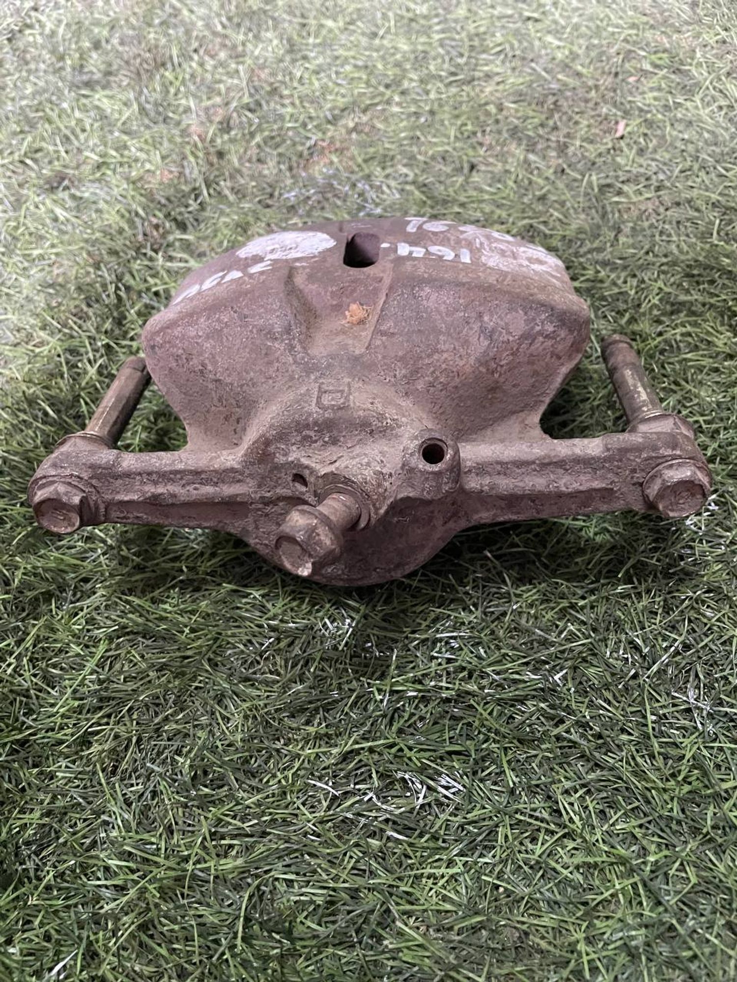 164 Суппорт тормозной передний правый TOYOTA VISTA SV30, 3000 рублей, Невинномысск