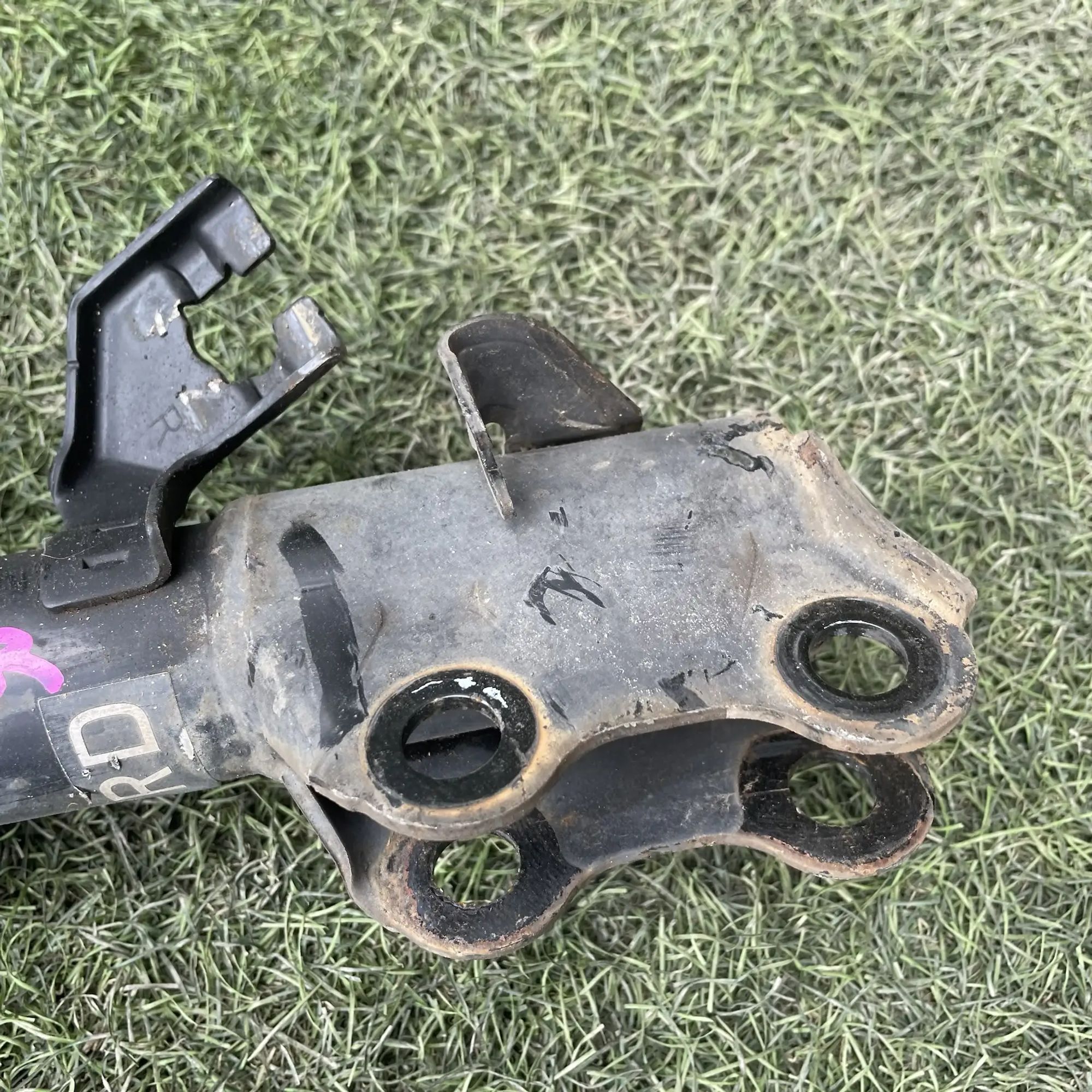 https://ycs.partsauto.market/partsauto-images/thmbs/userImages/772e461030aea93f4dbb6447c0f924d3/part/41ba4de3-7422-4e2e-86ef-c3a833a7f55c_1779171003087.jpg