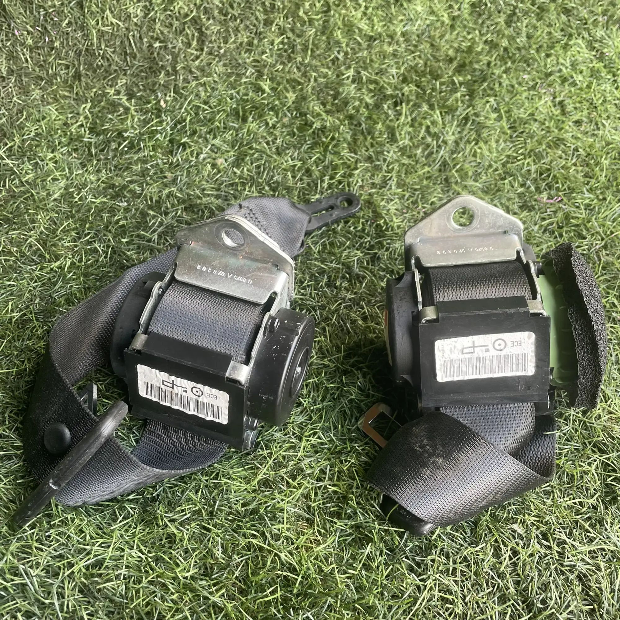 https://ycs.partsauto.market/partsauto-images/thmbs/userImages/772e461030aea93f4dbb6447c0f924d3/part/41f9240e-a2e9-4ceb-9699-714307ec00e9_1776761435700.jpg
