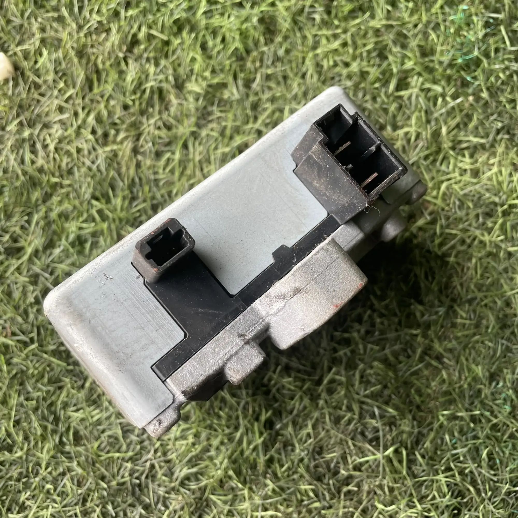 https://ycs.partsauto.market/partsauto-images/thmbs/userImages/772e461030aea93f4dbb6447c0f924d3/part/422f1fd8-4426-4db8-8e0b-ac7123de7baf_1776938636171.jpg
