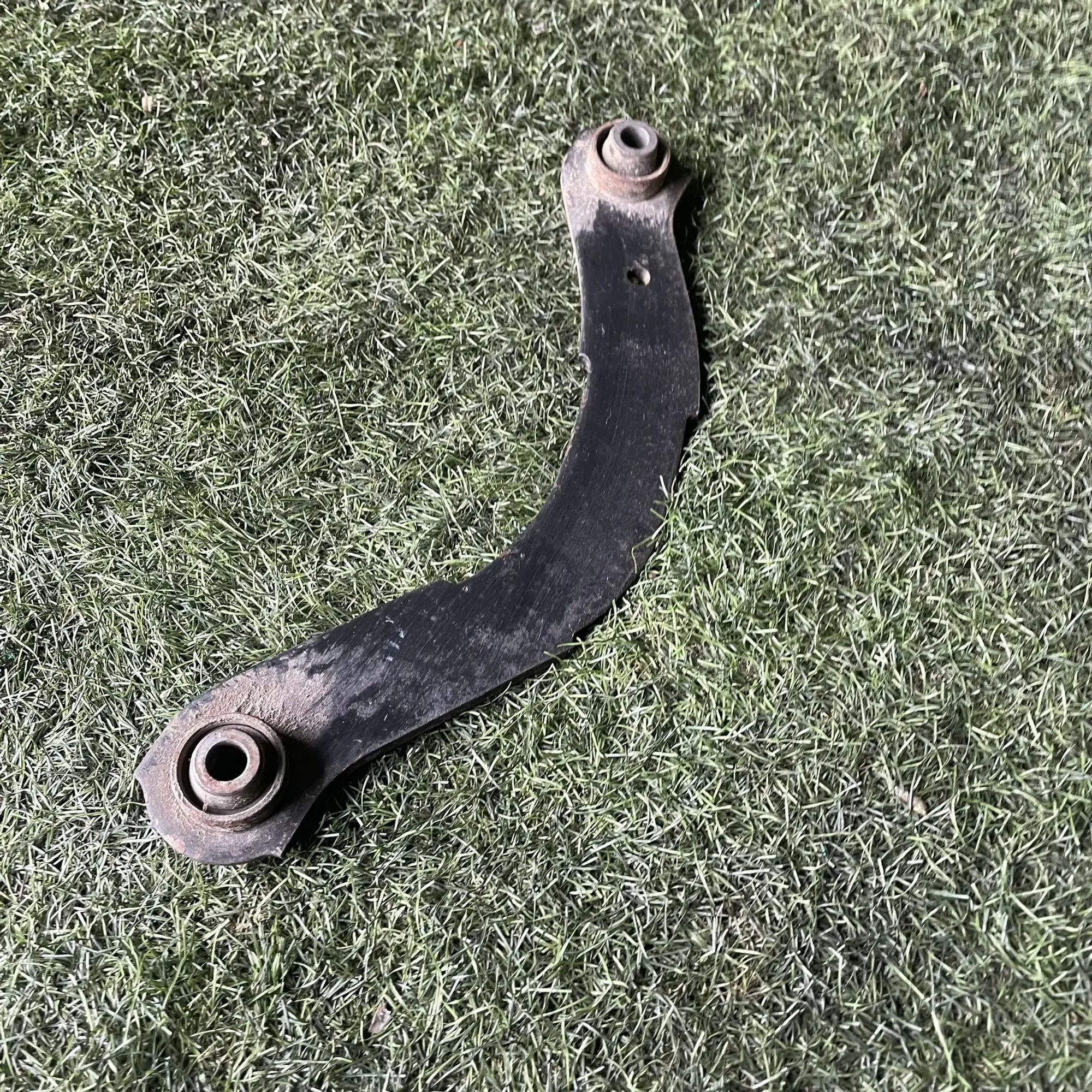 https://ycs.partsauto.market/partsauto-images/thmbs/userImages/772e461030aea93f4dbb6447c0f924d3/part/425d7369-571b-48a3-854b-a5213c1a92cc_1776936191112.jpg