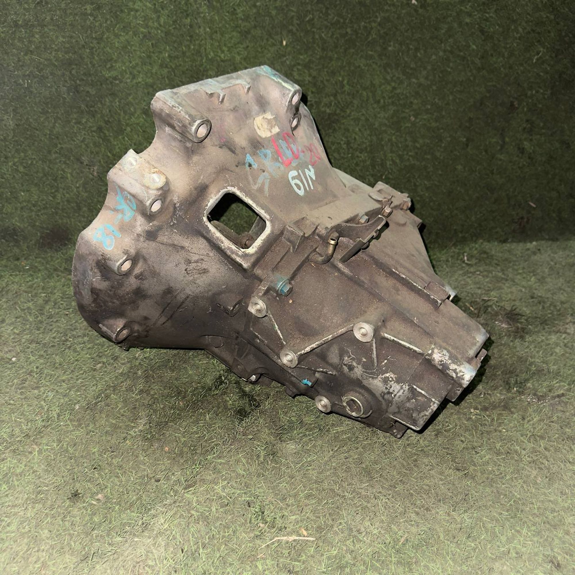 https://ycs.partsauto.market/partsauto-images/thmbs/userImages/772e461030aea93f4dbb6447c0f924d3/part/42b73548-e77d-4db3-9f8c-1d241e781bf7_1752570376680.jpg
