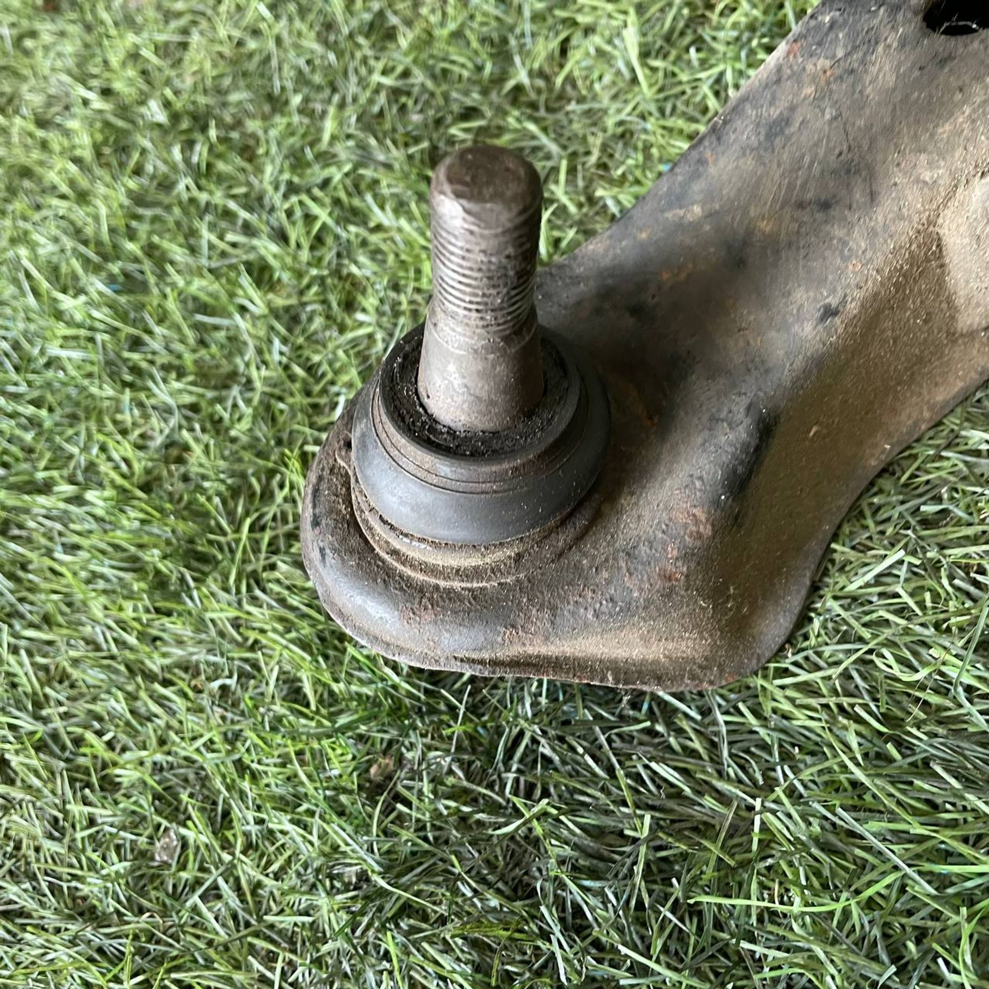 246 Рычаг передний левый нижний NISSAN CEFIRO A33, 1 рублей, Невинномысск