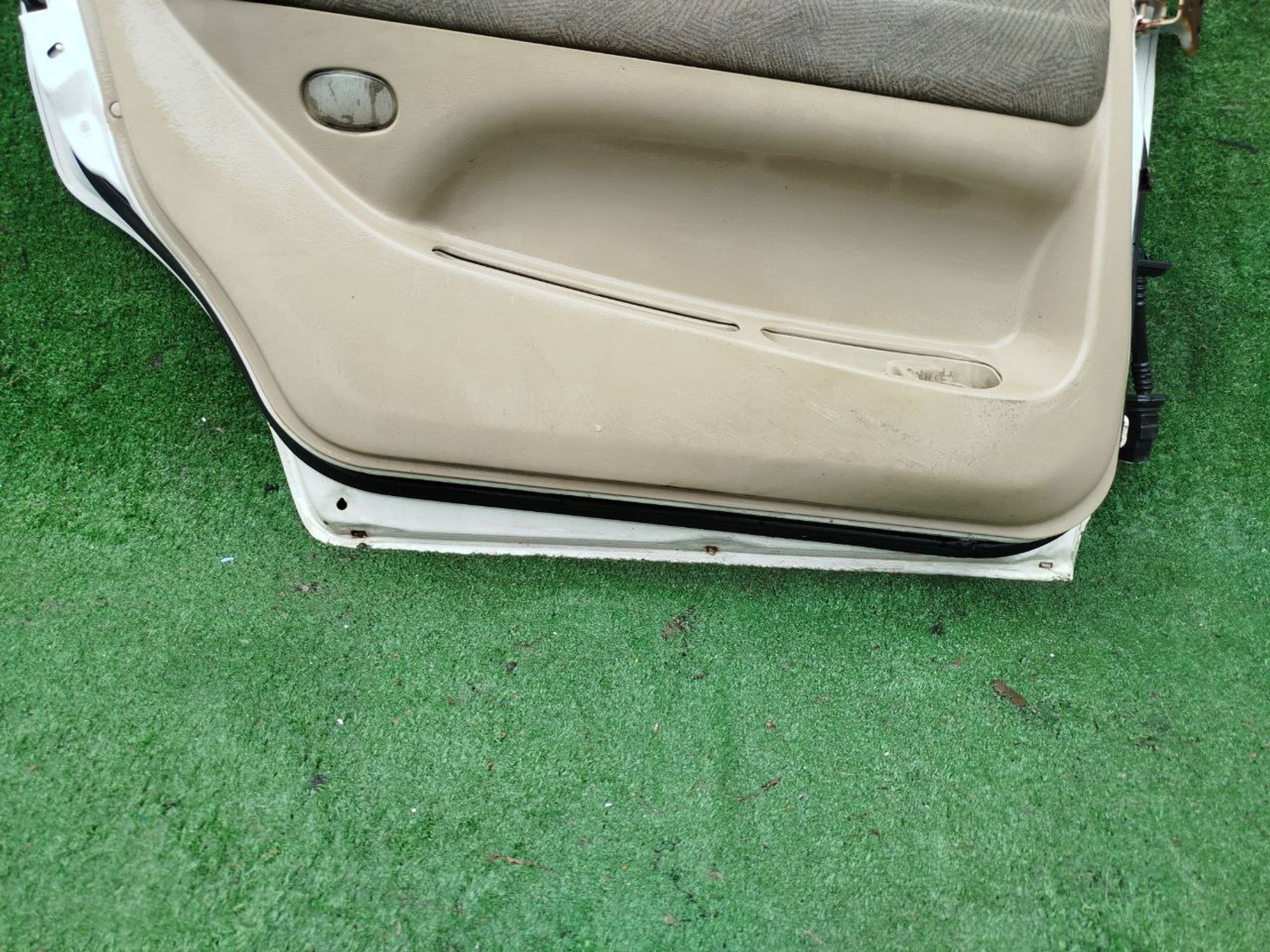 860 дверь на MITSUBISHI CHARIOT N84W, 7500 рублей, Невинномысск